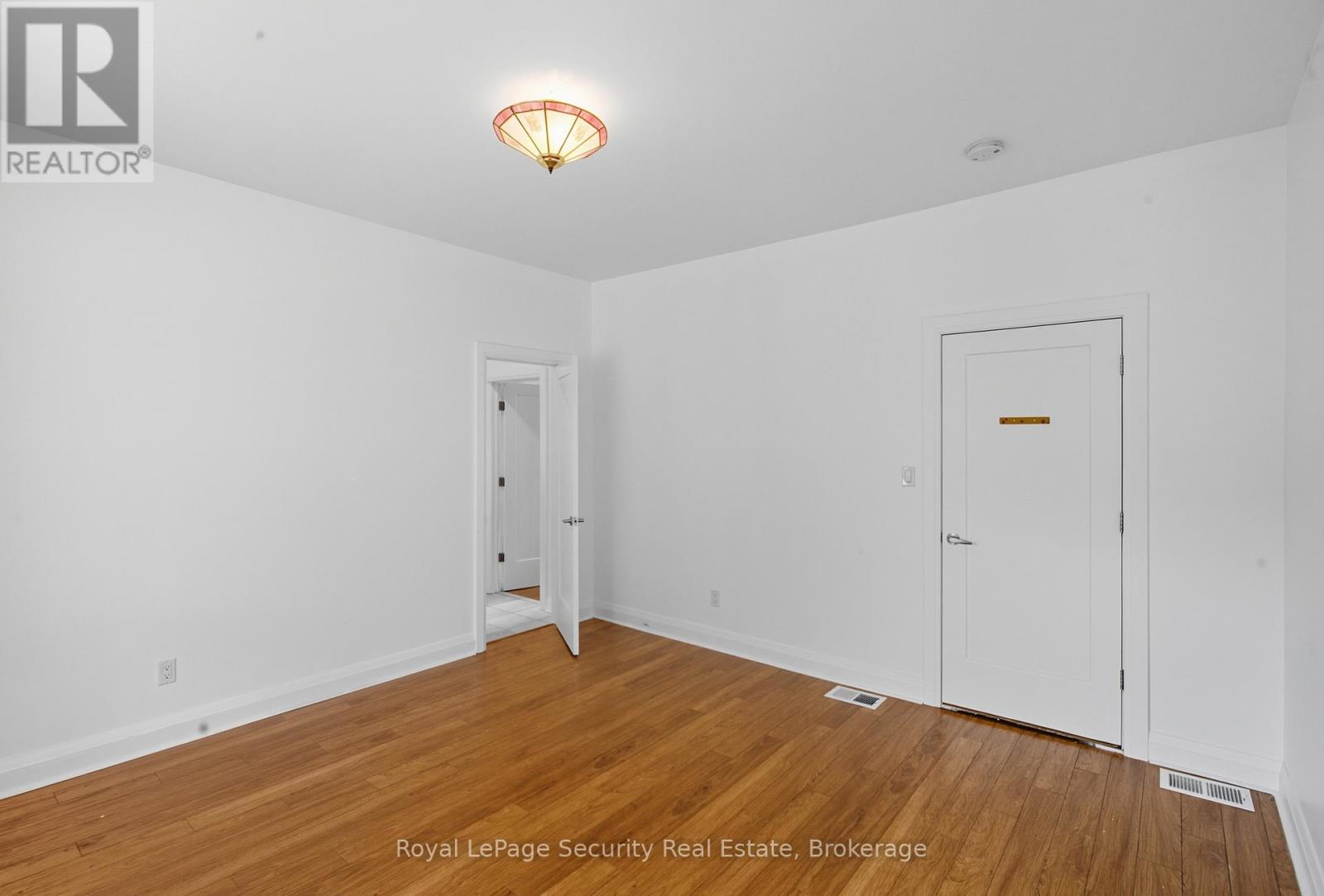 226 Lauder Avenue, Toronto, Ontario  M6E 3H4 - Photo 14 - C12409580