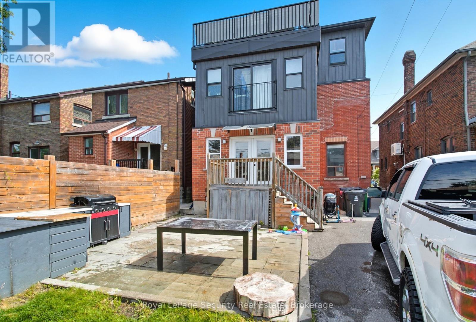 226 Lauder Avenue, Toronto, Ontario  M6E 3H4 - Photo 19 - C12409580