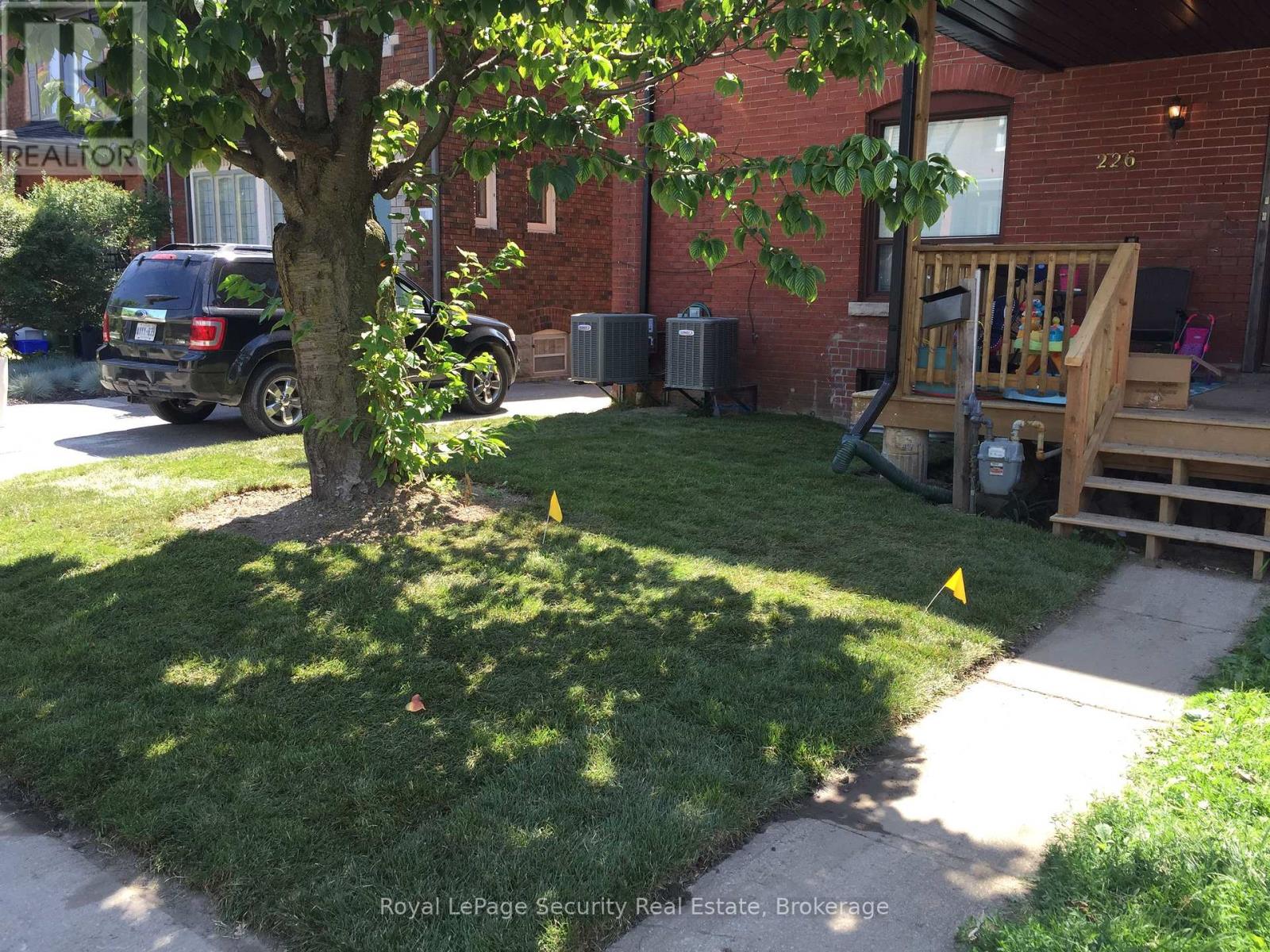226 Lauder Avenue, Toronto, Ontario  M6E 3H4 - Photo 2 - C12409580