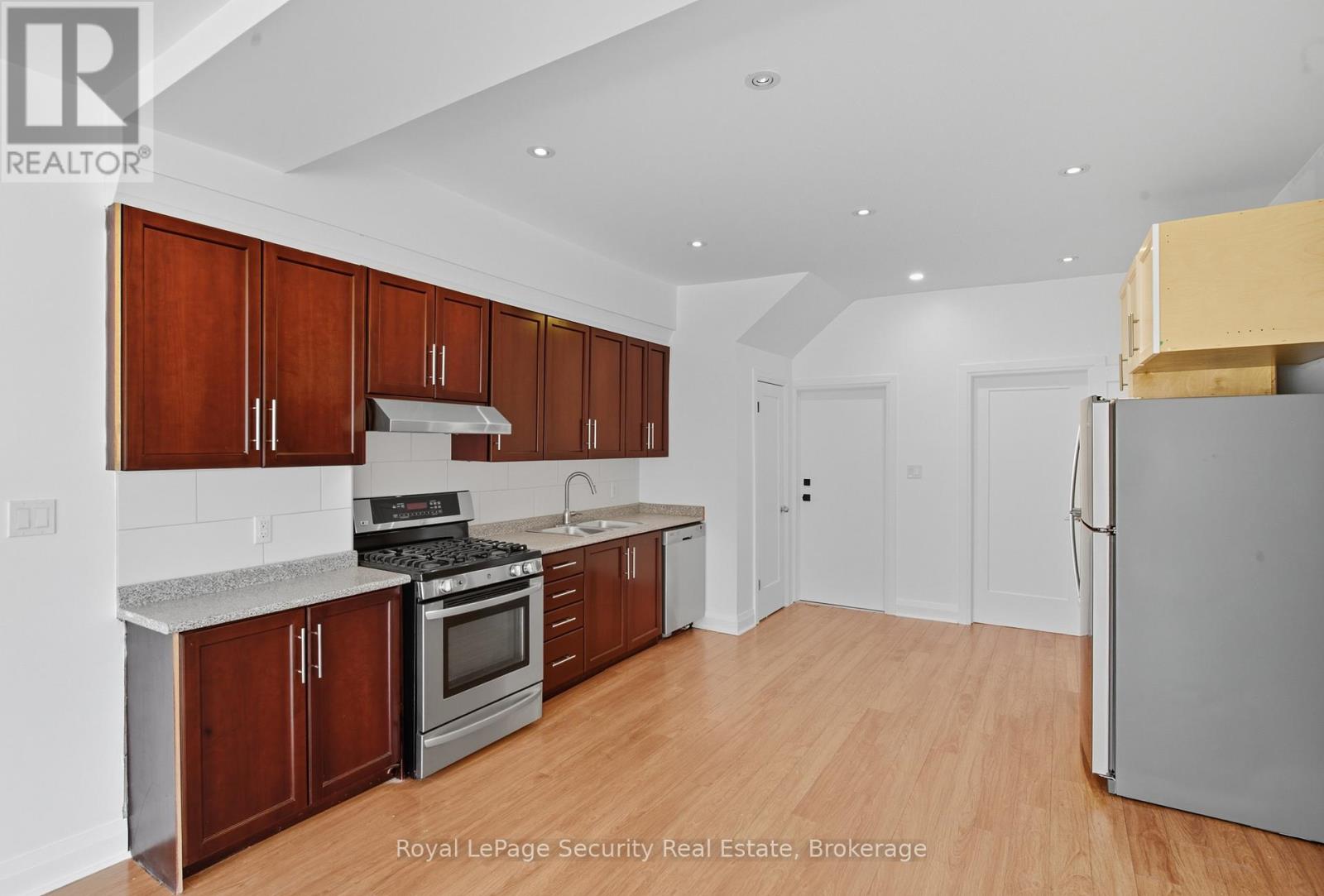 226 Lauder Avenue, Toronto, Ontario  M6E 3H4 - Photo 8 - C12409580