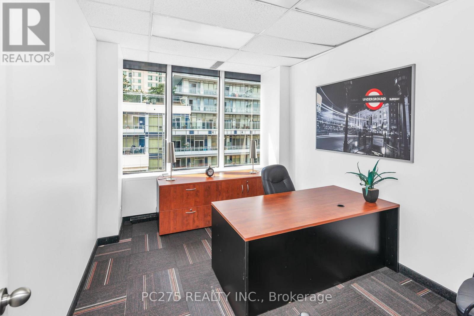 708 - 120 Eglinton Avenue E, Toronto, Ontario  M4P 1E2 - Photo 15 - C12409598