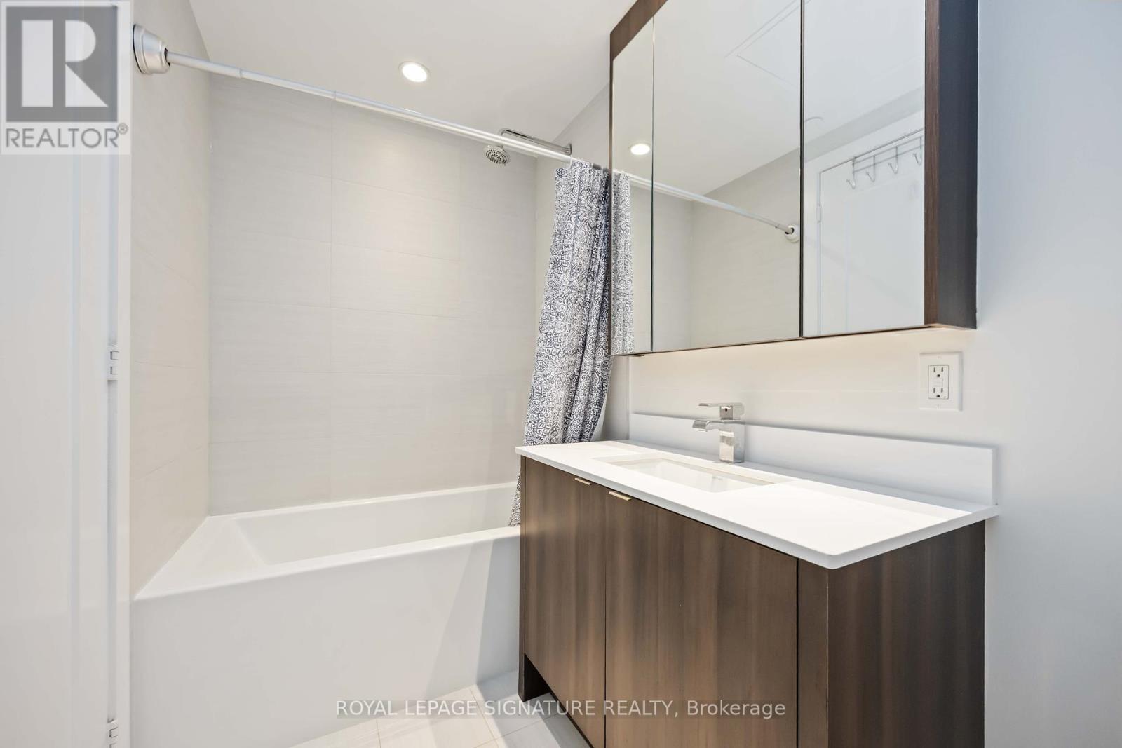 G Ph 29 - 1 Edgewater Drive, Toronto, Ontario  M5A 0L1 - Photo 16 - C12409717
