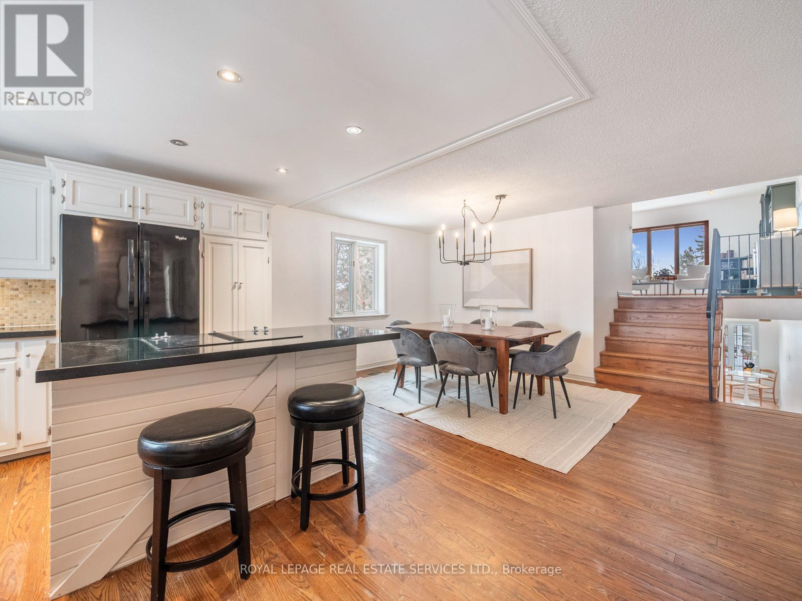 15754 Heart Lake Road, Caledon, Ontario  L7C 2L2 - Photo 6 - W12409465