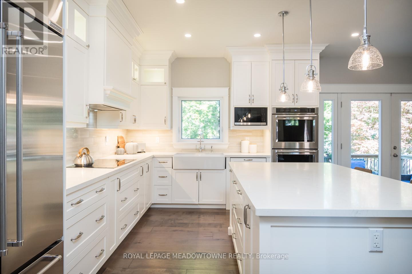 29 Barton Street, Milton, Ontario  L9T 1C7 - Photo 10 - W12409466