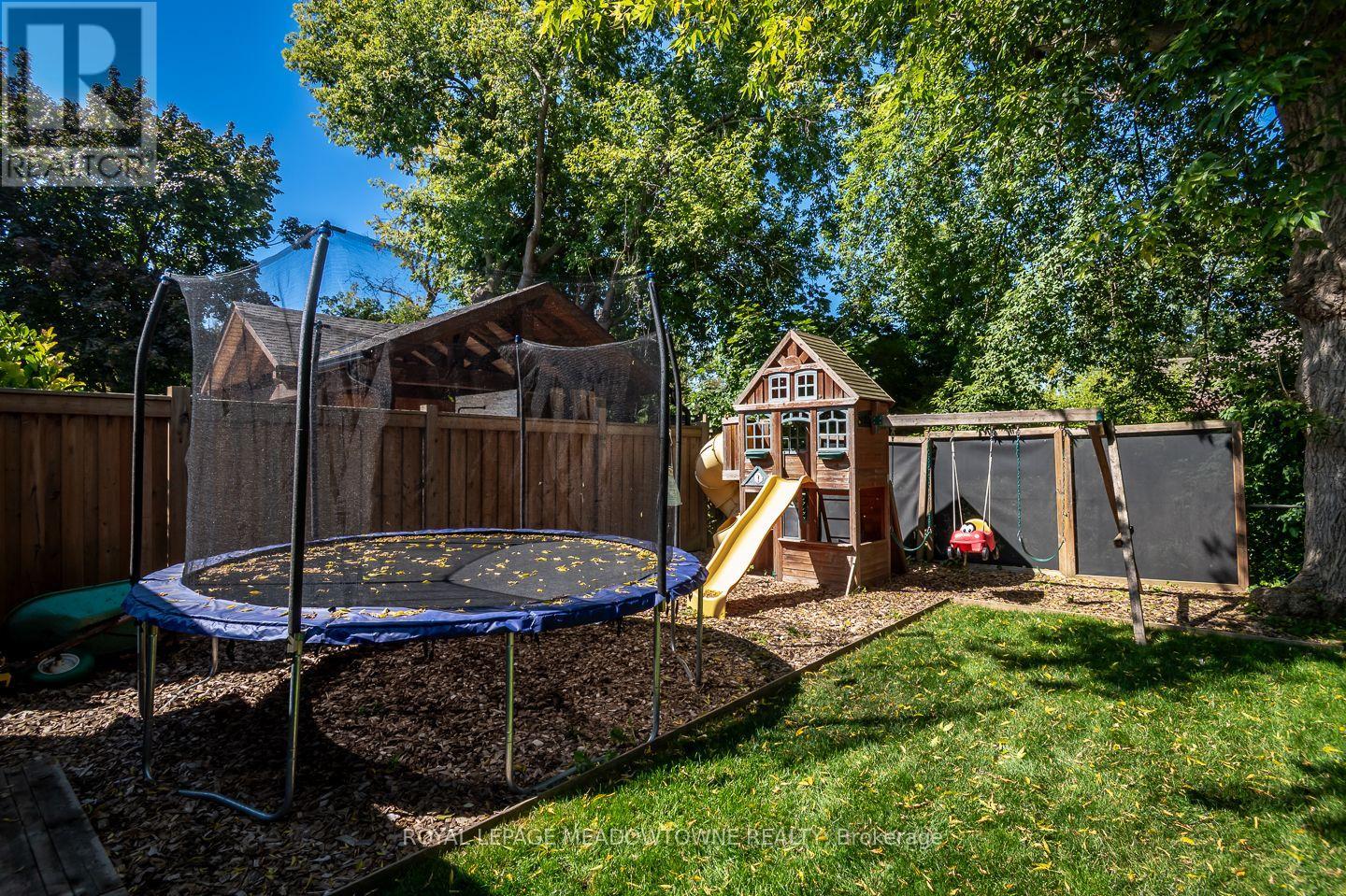 29 Barton Street, Milton, Ontario  L9T 1C7 - Photo 40 - W12409466