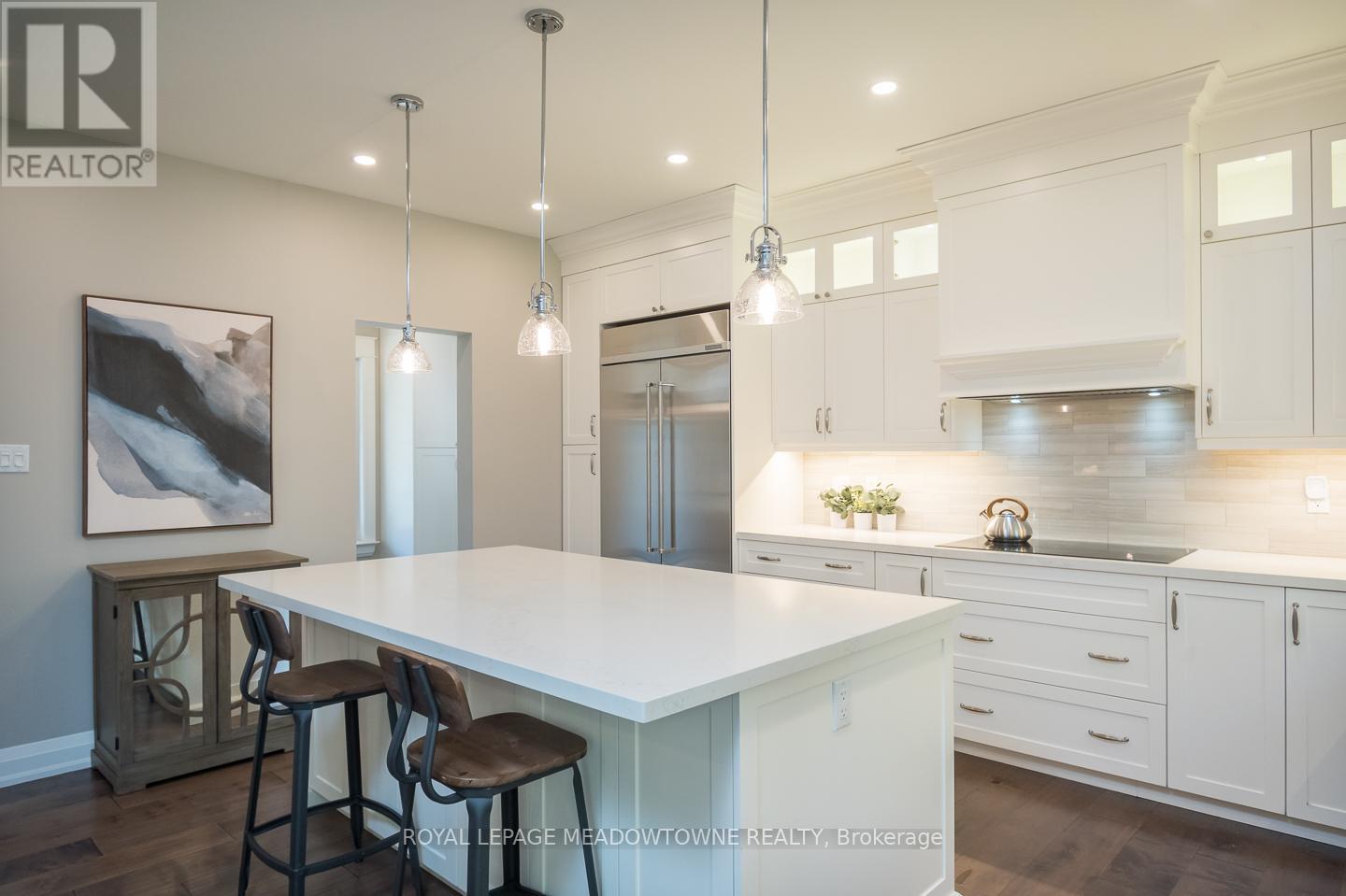29 Barton Street, Milton, Ontario  L9T 1C7 - Photo 9 - W12409466