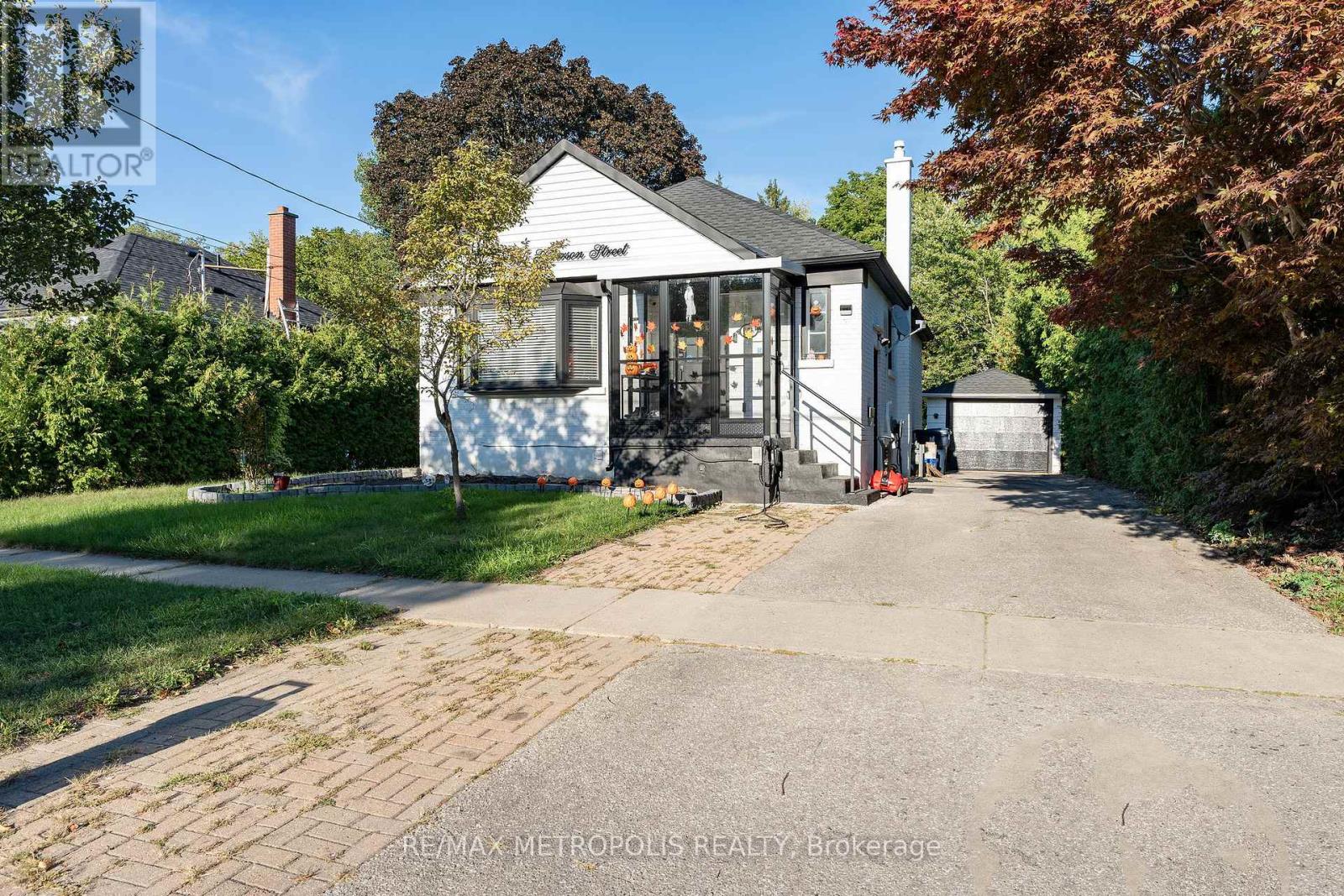 BSMT - 855 GRIERSON STREET, Oshawa, Ontario