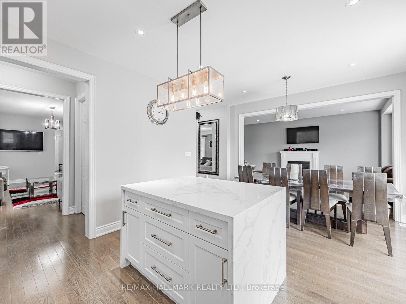 2417 Secreto Drive, Oshawa (Windfields), Ontario  L1L 0H6 - Photo 12 - E12409663