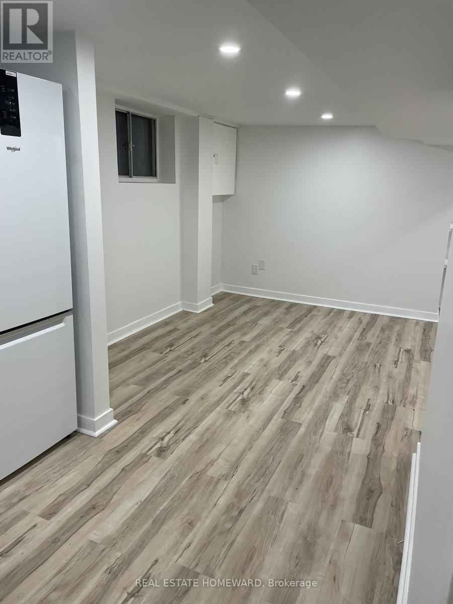 1191 Woodbine Avenue, Toronto, Ontario  M4C 4E1 - Photo 6 - E12409671