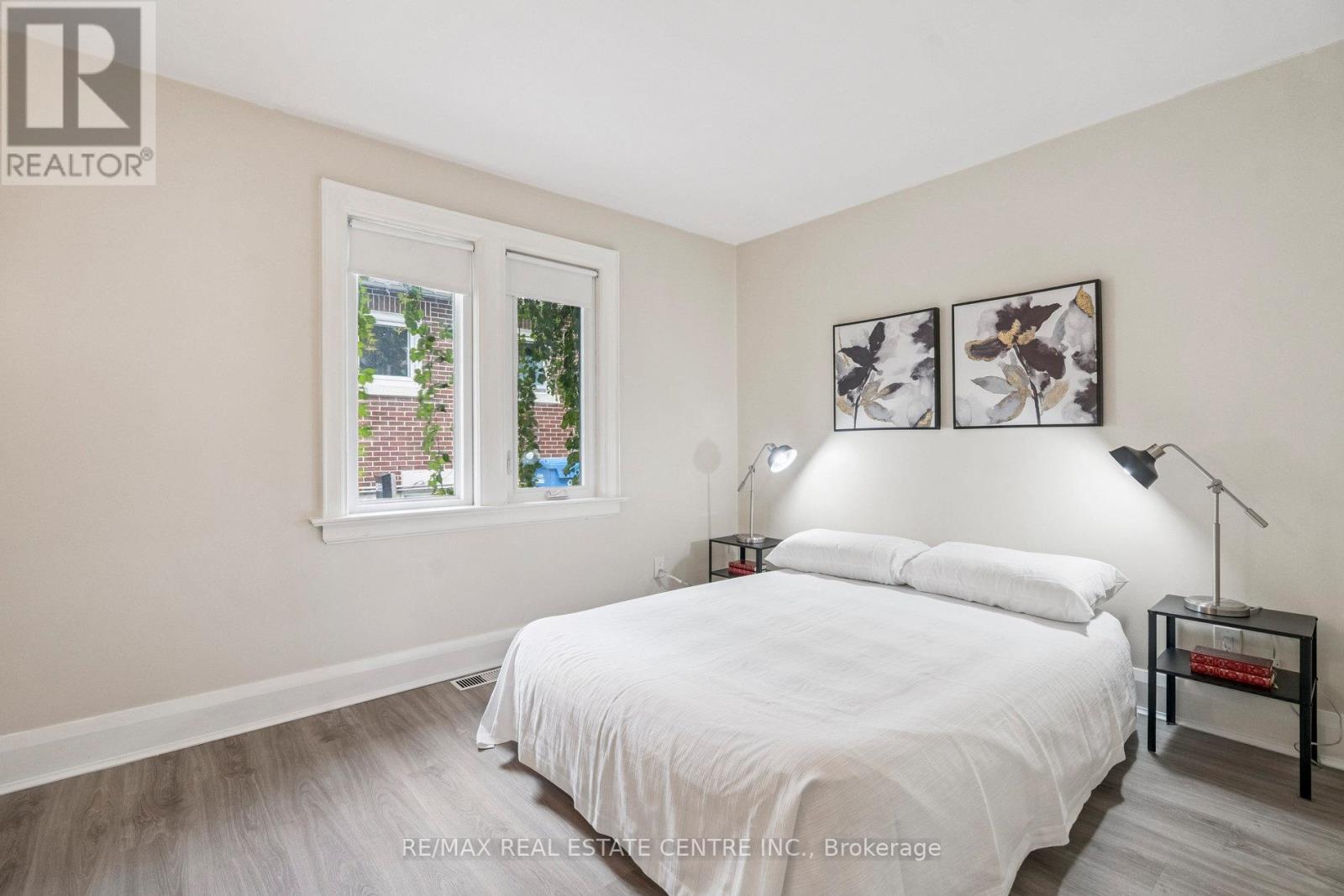 196 Silvercreek Parkway S, Guelph, Ontario  N1H 3S7 - Photo 19 - X12409458