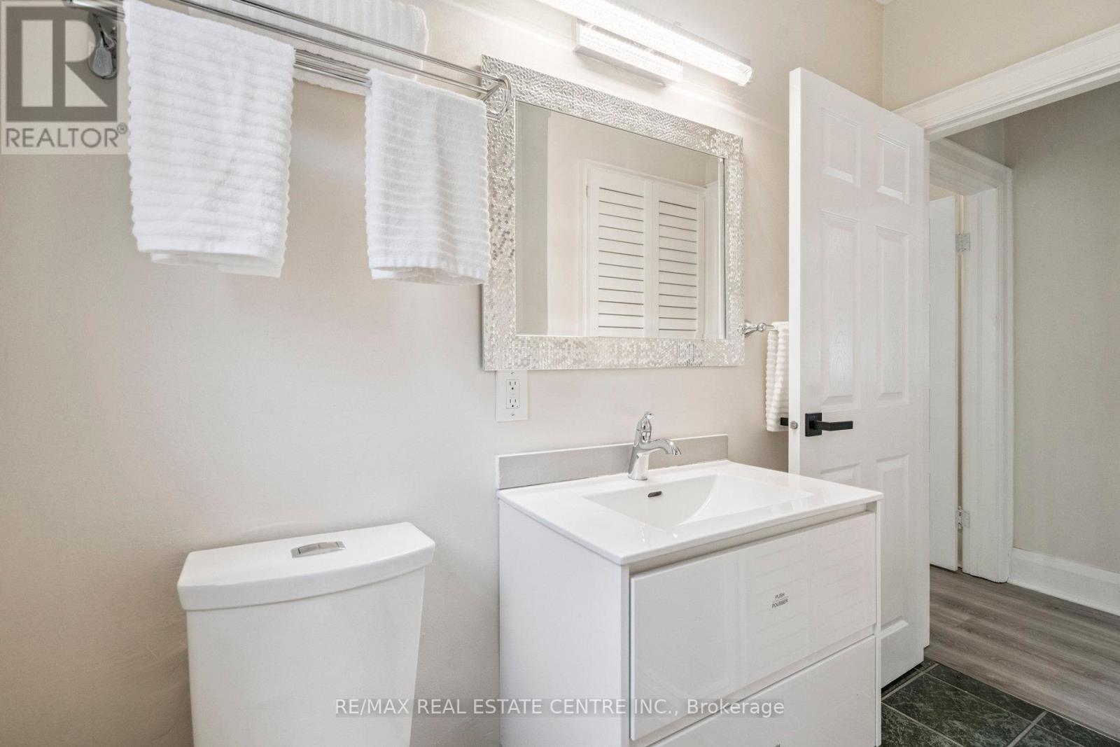 196 Silvercreek Parkway S, Guelph, Ontario  N1H 3S7 - Photo 23 - X12409458
