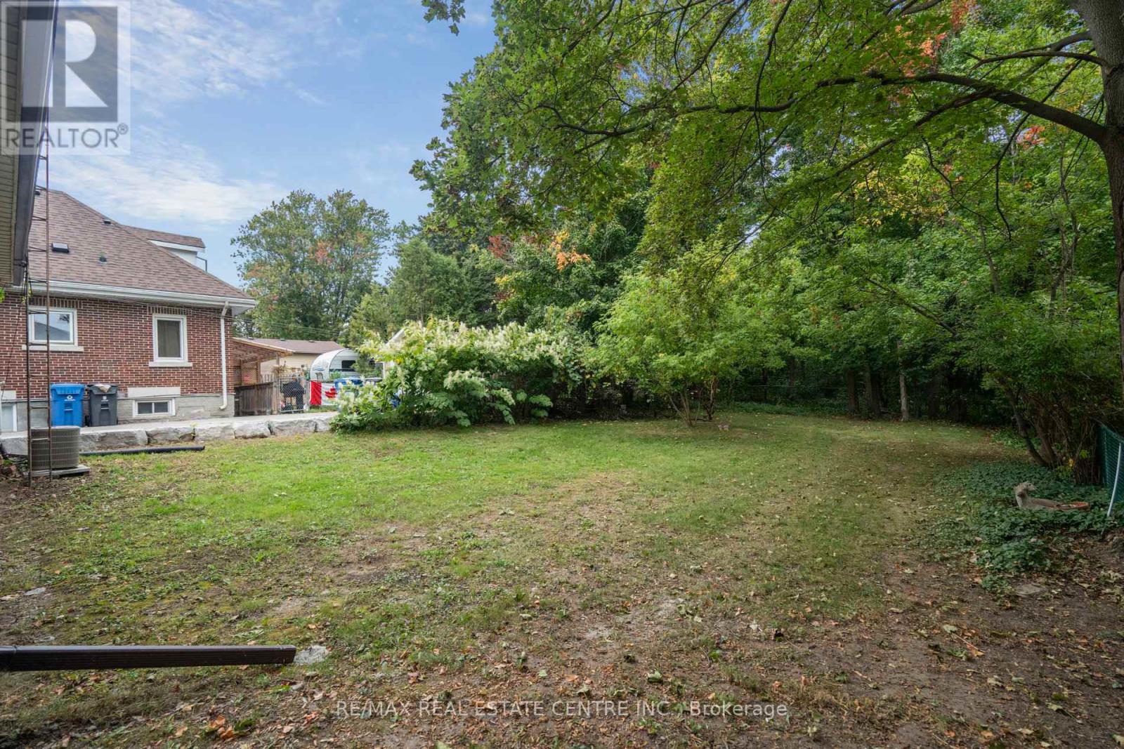 196 Silvercreek Parkway S, Guelph, Ontario  N1H 3S7 - Photo 38 - X12409458
