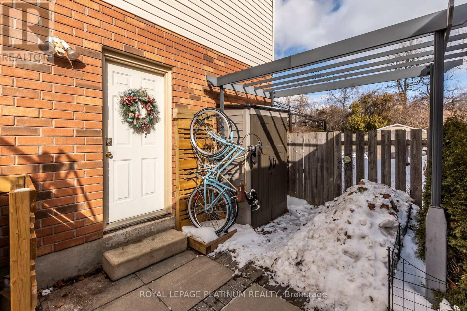 41 Milson Crescent, Guelph, Ontario  N1C 1G9 - Photo 3 - X12409460