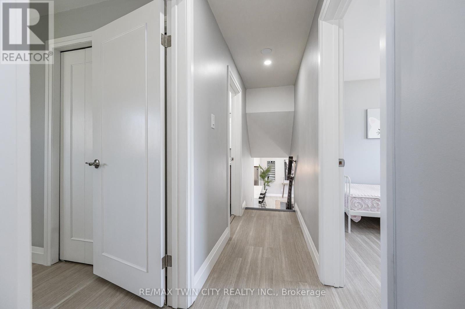 34 Bradley Drive, Kitchener, Ontario  N2A 1K4 - Photo 18 - X12409483