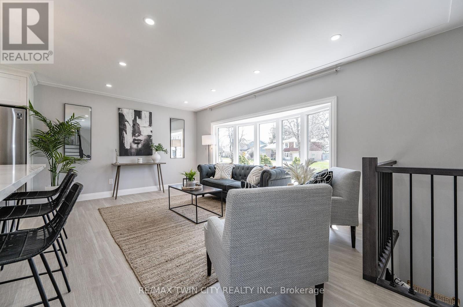 34 Bradley Drive, Kitchener, Ontario  N2A 1K4 - Photo 6 - X12409483