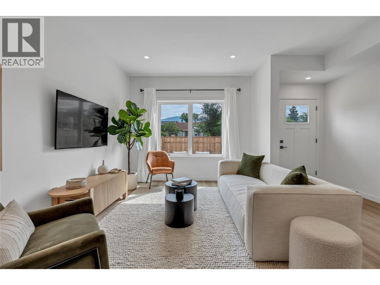 687 Victoria Drive Unit# 101, Penticton, British Columbia  V2A 5N5 - Photo 6 - 10363276