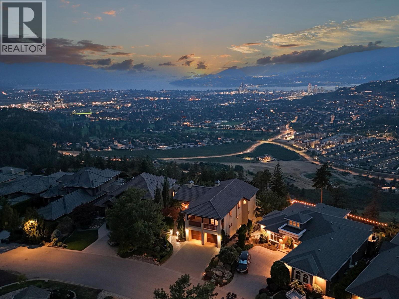 2457 Selkirk Drive, Kelowna, British Columbia  V1V 2R7 - Photo 2 - 10360814