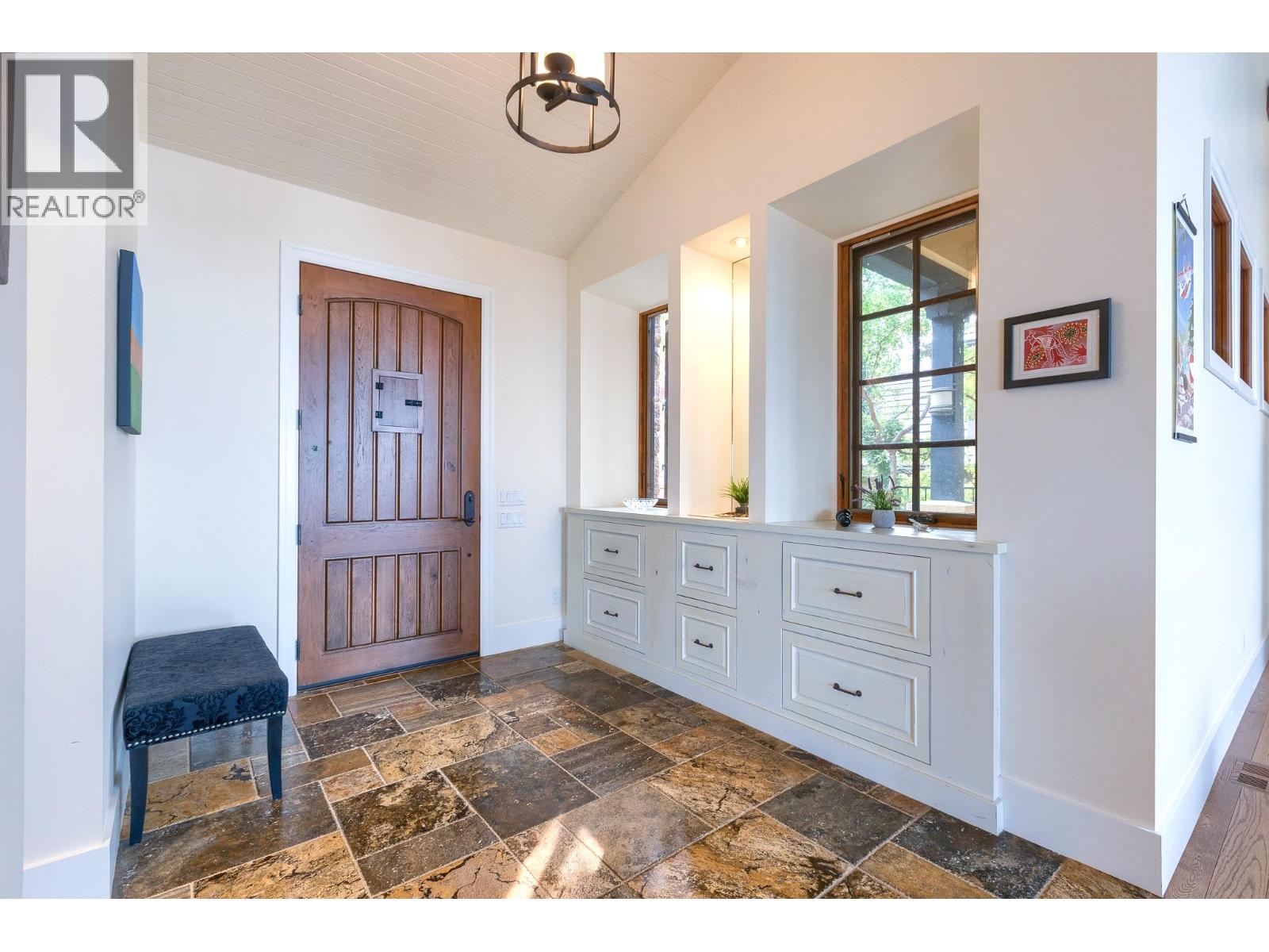 2457 Selkirk Drive, Kelowna, British Columbia  V1V 2R7 - Photo 22 - 10360814