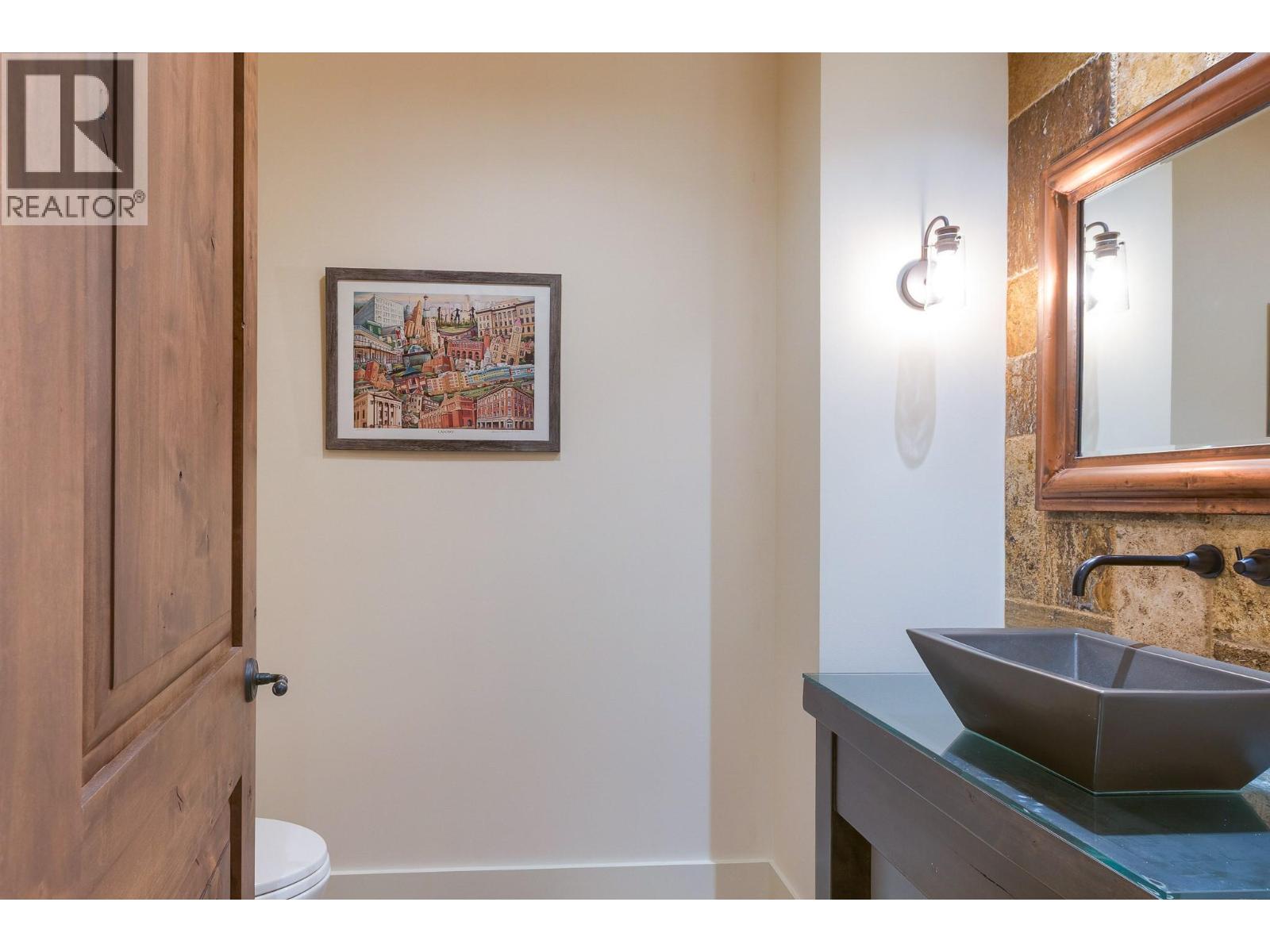 2457 Selkirk Drive, Kelowna, British Columbia  V1V 2R7 - Photo 37 - 10360814