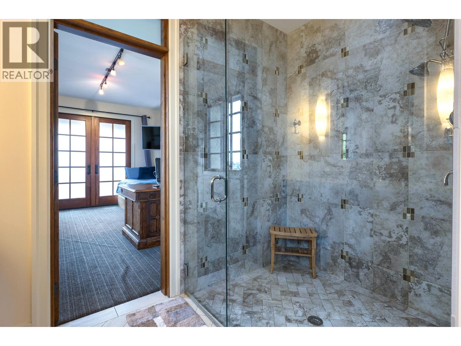 2457 Selkirk Drive, Kelowna, British Columbia  V1V 2R7 - Photo 45 - 10360814