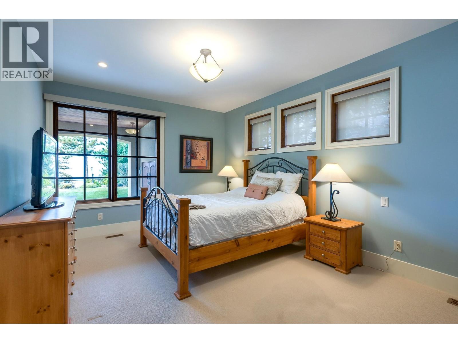 2457 Selkirk Drive, Kelowna, British Columbia  V1V 2R7 - Photo 51 - 10360814