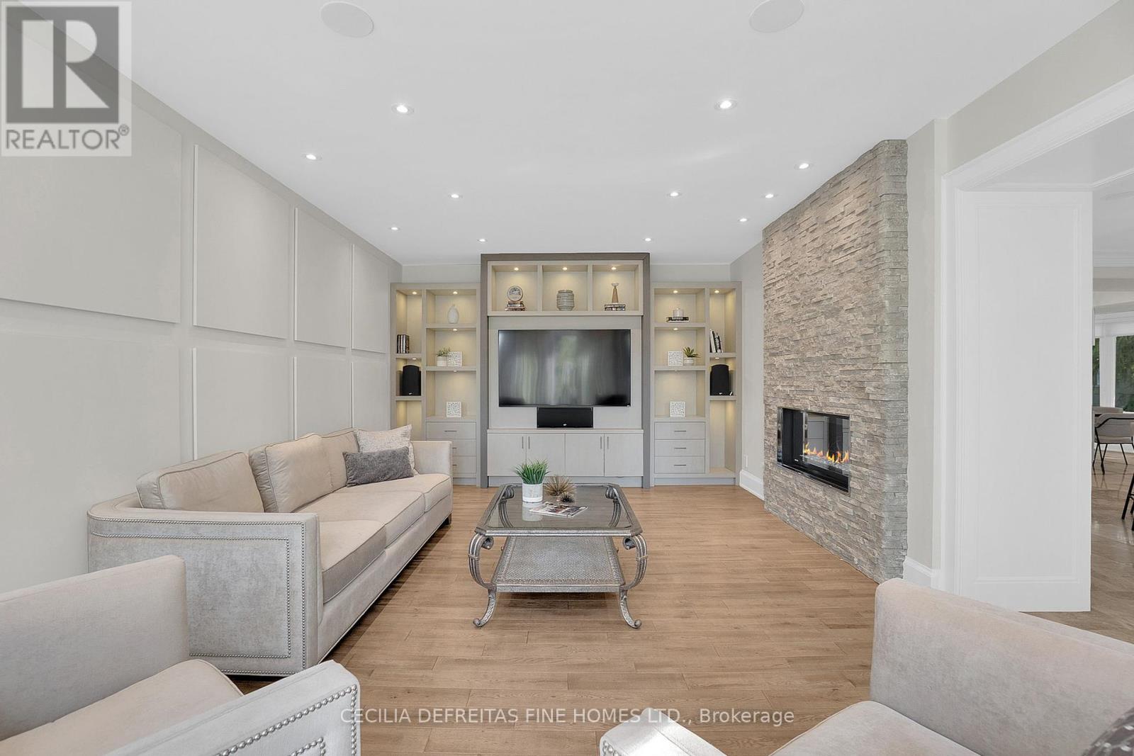 74 Mactaggart Drive, King (Nobleton), Ontario  L0G 1N0 - Photo 15 - N12409589