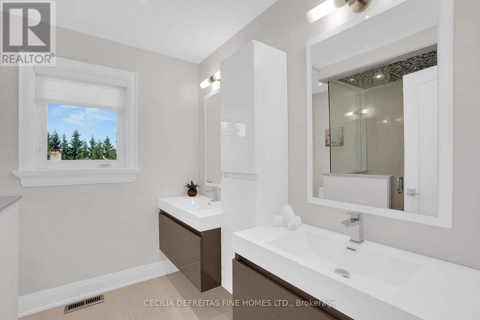 74 Mactaggart Drive, King (Nobleton), Ontario  L0G 1N0 - Photo 31 - N12409589