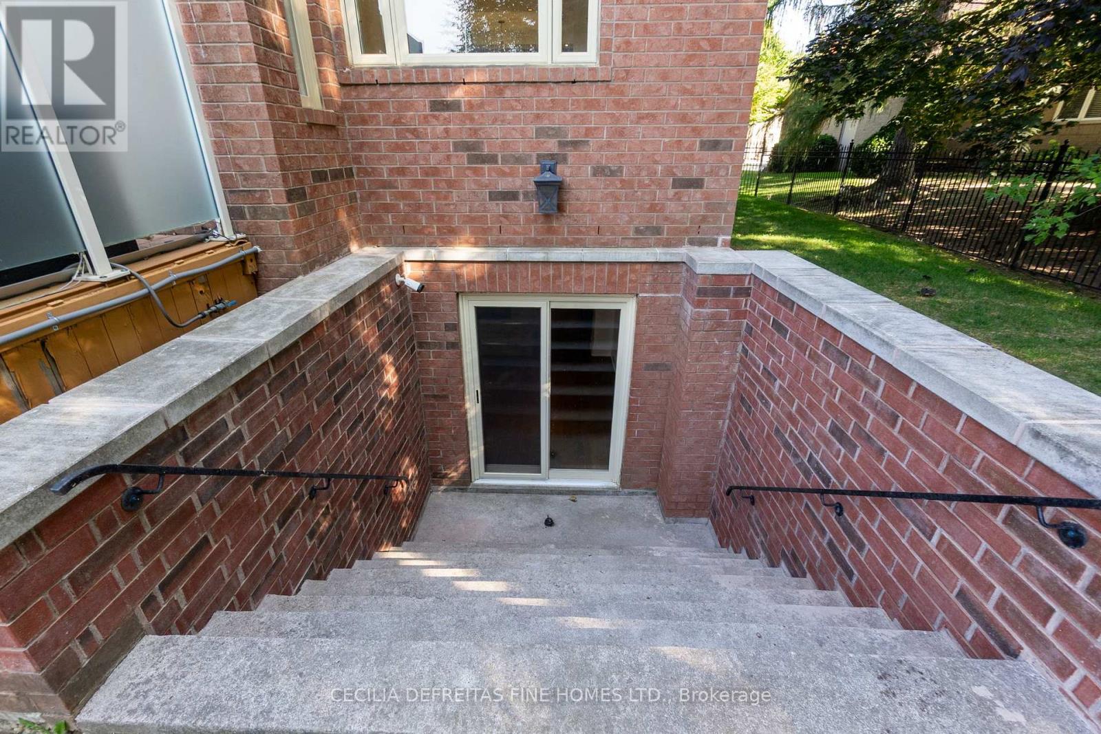 74 Mactaggart Drive, King (Nobleton), Ontario  L0G 1N0 - Photo 42 - N12409589