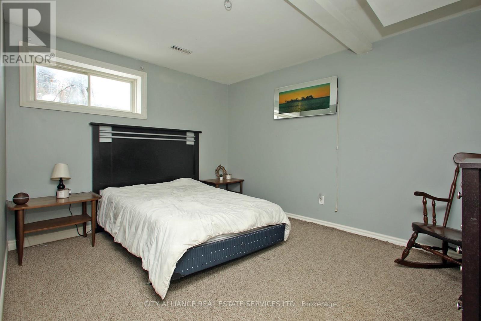 28 Joel Avenue, Georgina, Ontario  L0E 1S0 - Photo 22 - N12409610