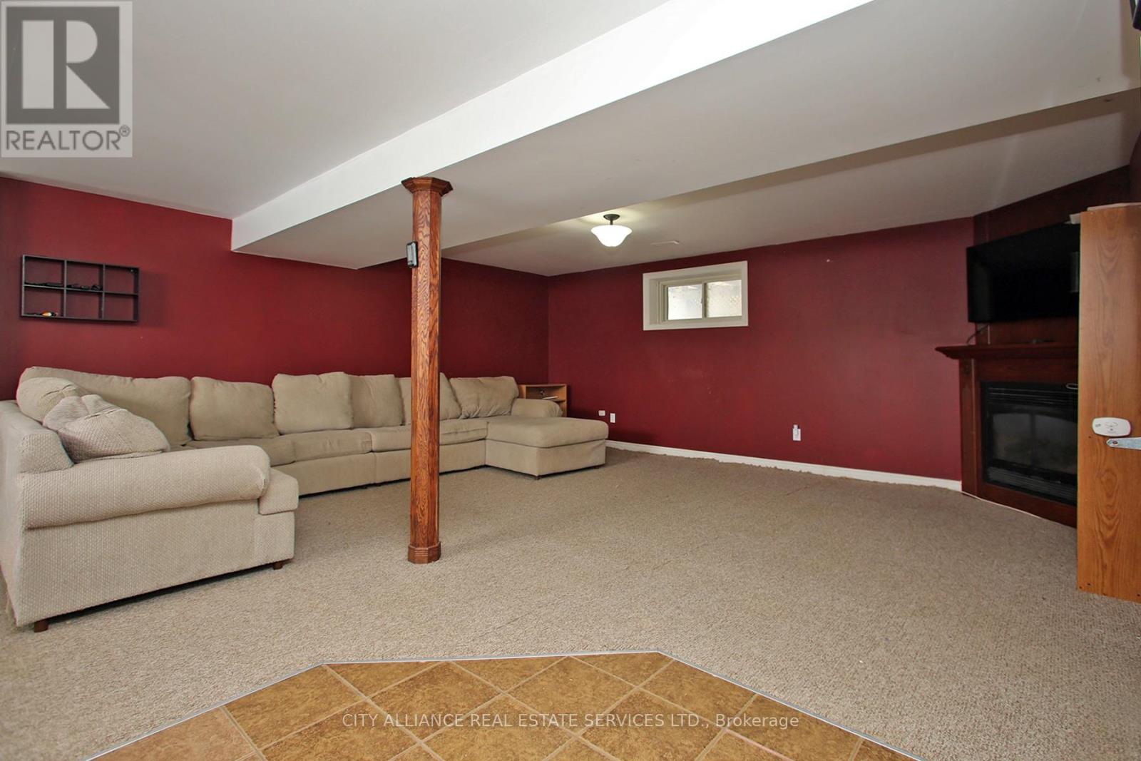 28 Joel Avenue, Georgina, Ontario  L0E 1S0 - Photo 26 - N12409610