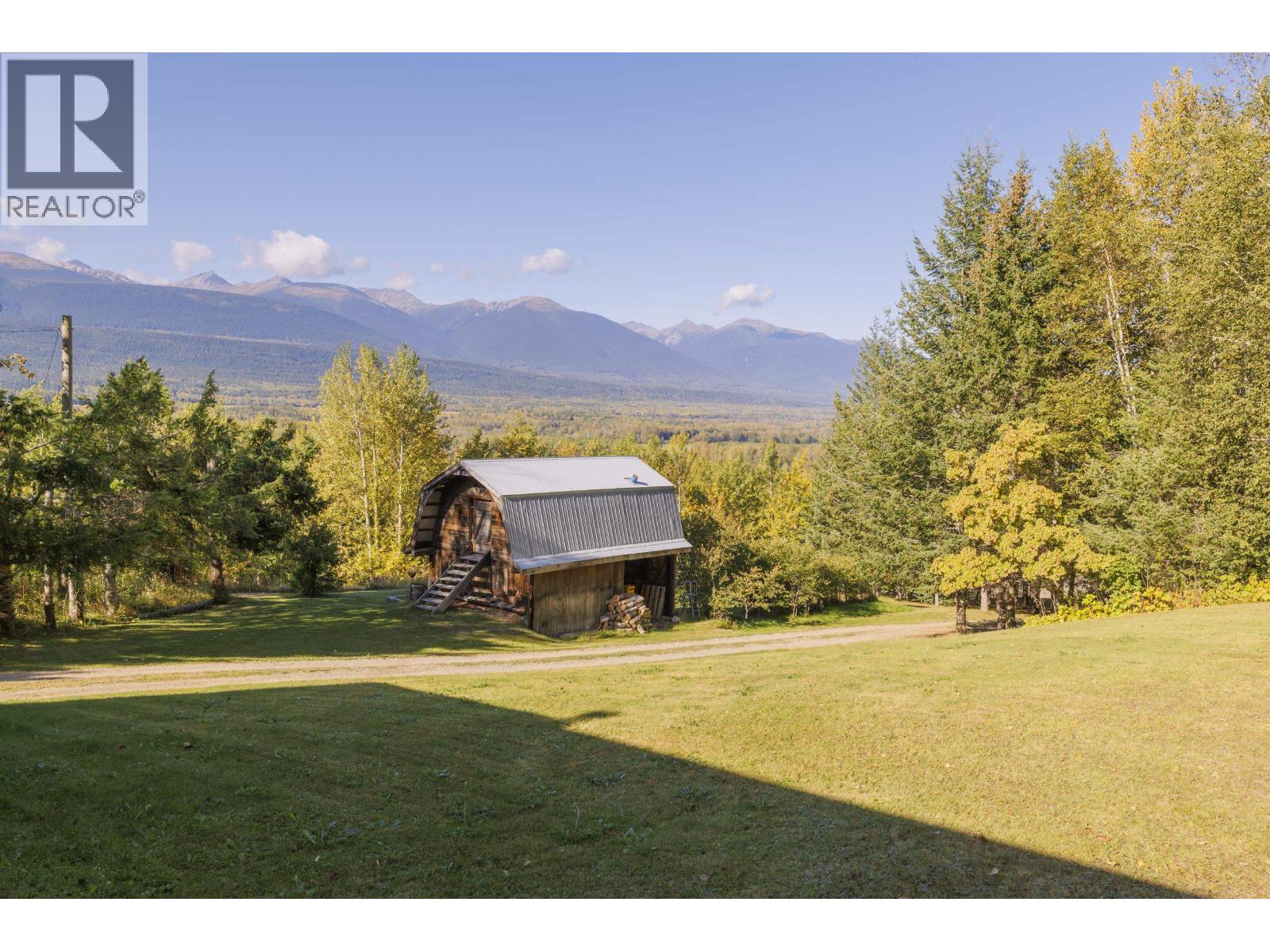 4706 Mountain View Road, Mcbride, British Columbia  V0J 2E0 - Photo 2 - R3048320