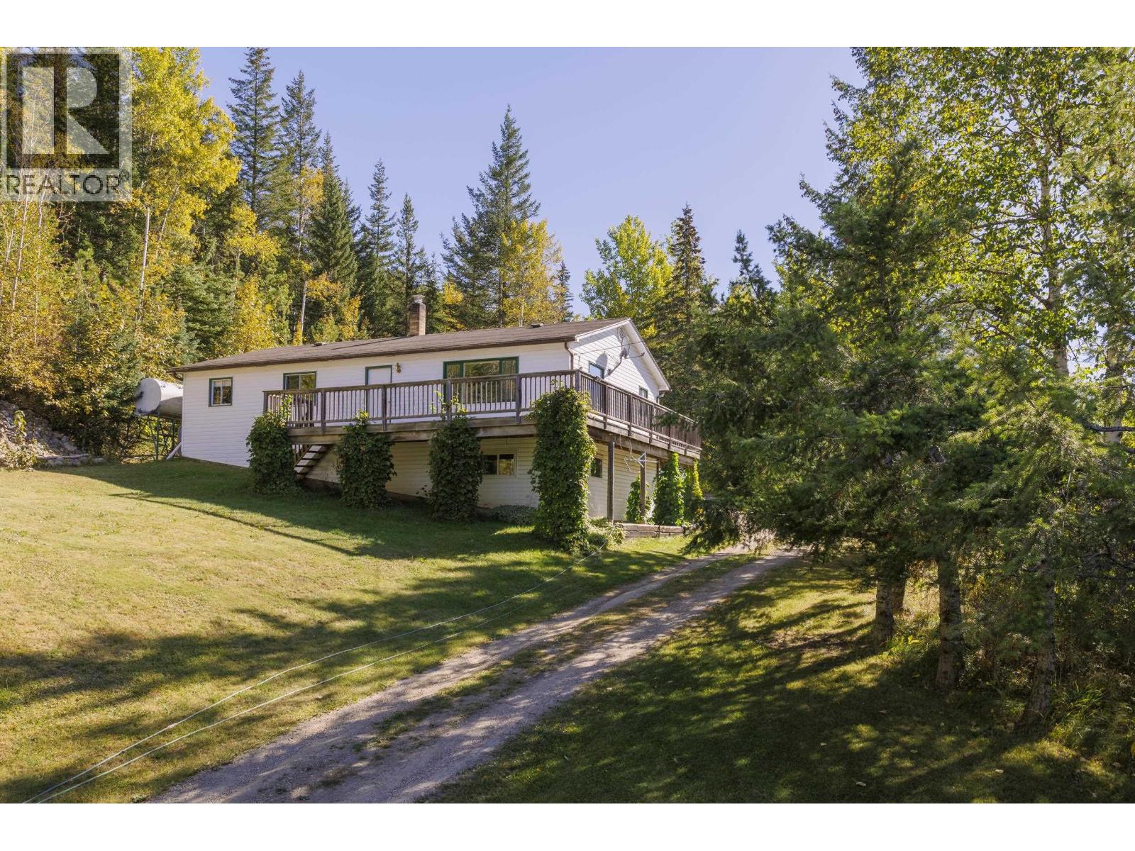 4706 MOUNTAIN VIEW ROAD, McBride, British Columbia