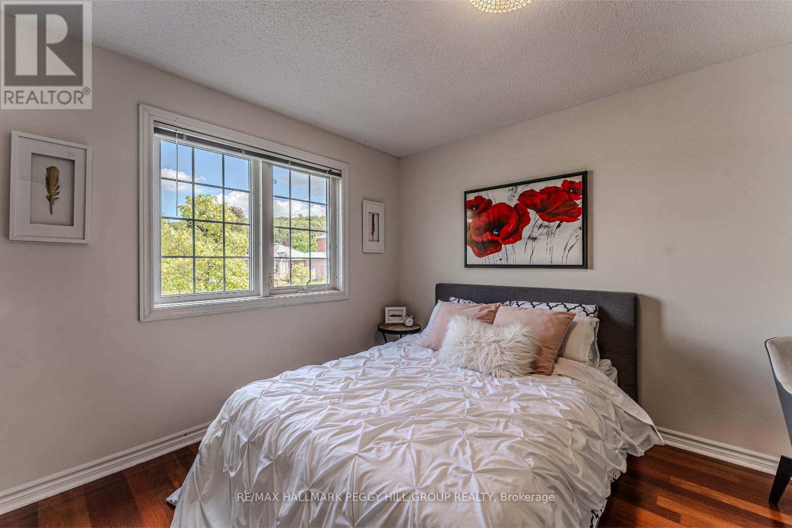 6 Laurelwood Lane, Barrie (Ardagh), Ontario  L4N 0Z8 - Photo 10 - S12409689