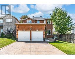 6 LAURELWOOD LANE
