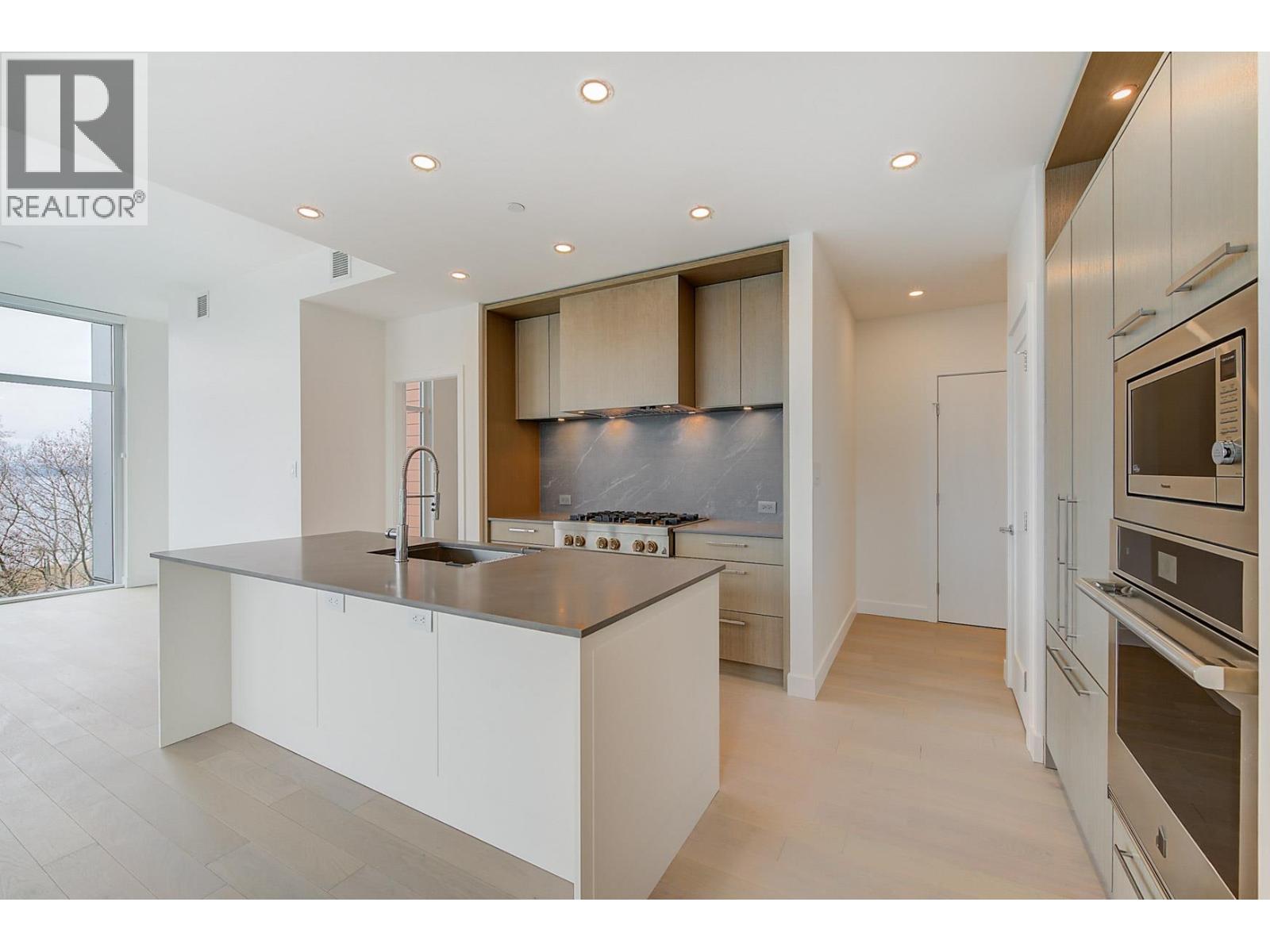 Property at 3409 Lakeshore Road Unit# 507 image 5