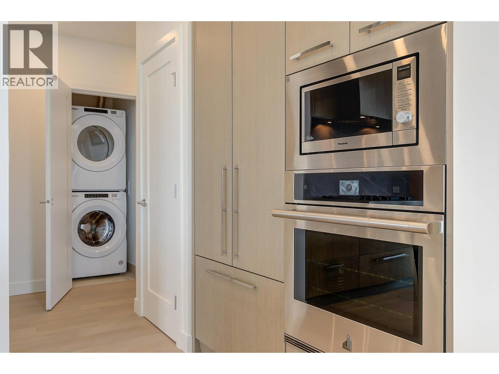 Property at 3409 Lakeshore Road Unit# 507 image 3