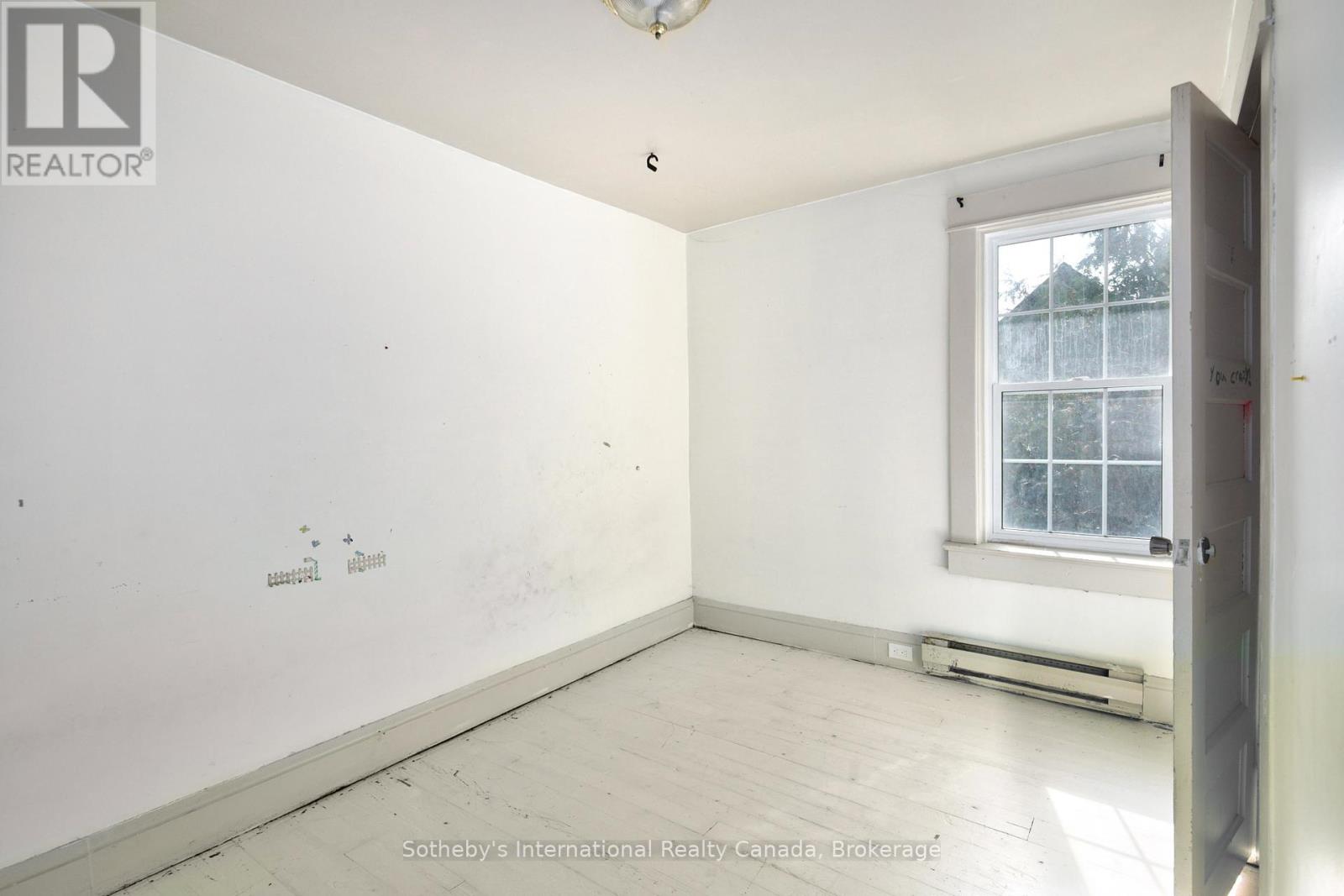 104 Sykes Street S, Meaford, Ontario  N4L 1W9 - Photo 15 - X12409801