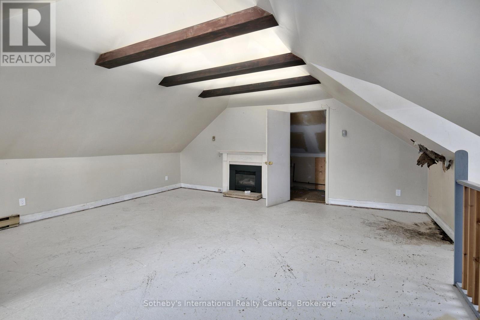 104 Sykes Street S, Meaford, Ontario  N4L 1W9 - Photo 19 - X12409801