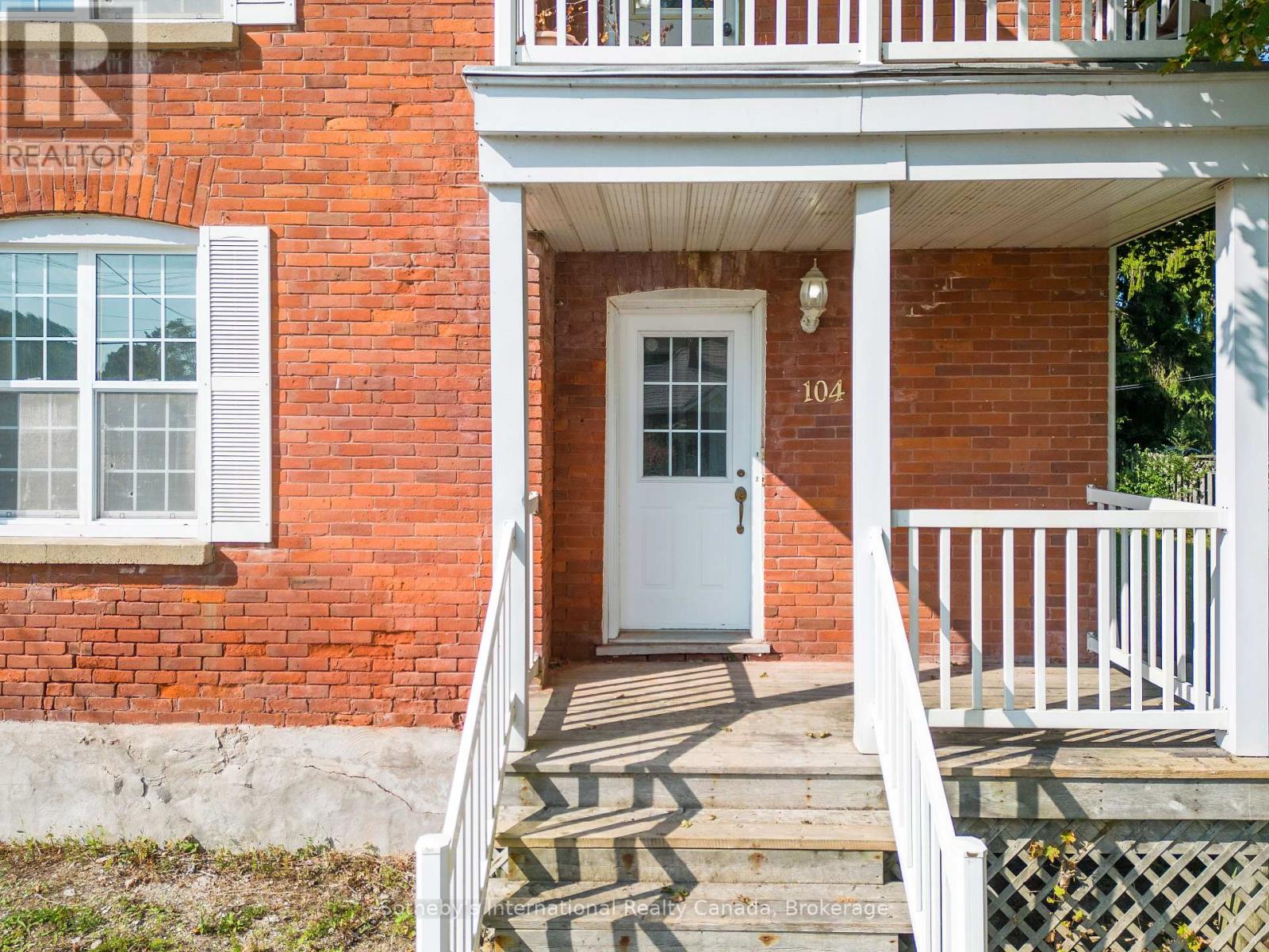104 Sykes Street S, Meaford, Ontario  N4L 1W9 - Photo 2 - X12409801
