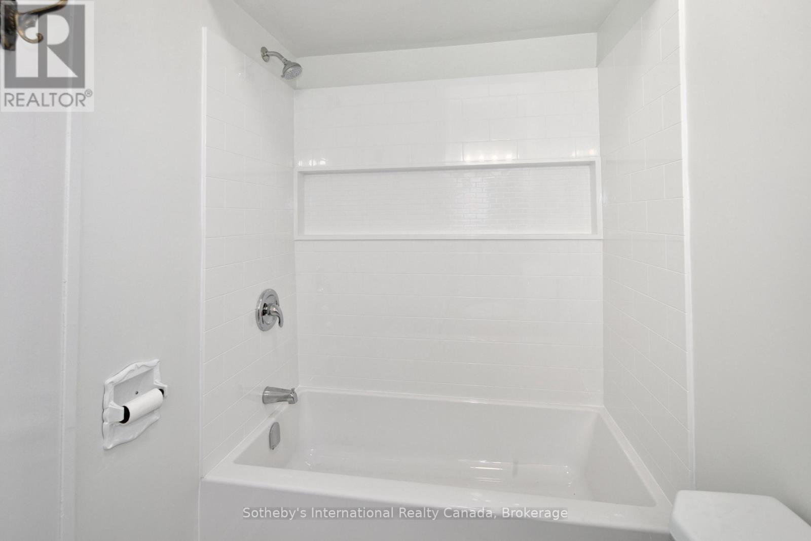 104 Sykes Street S, Meaford, Ontario  N4L 1W9 - Photo 7 - X12409801