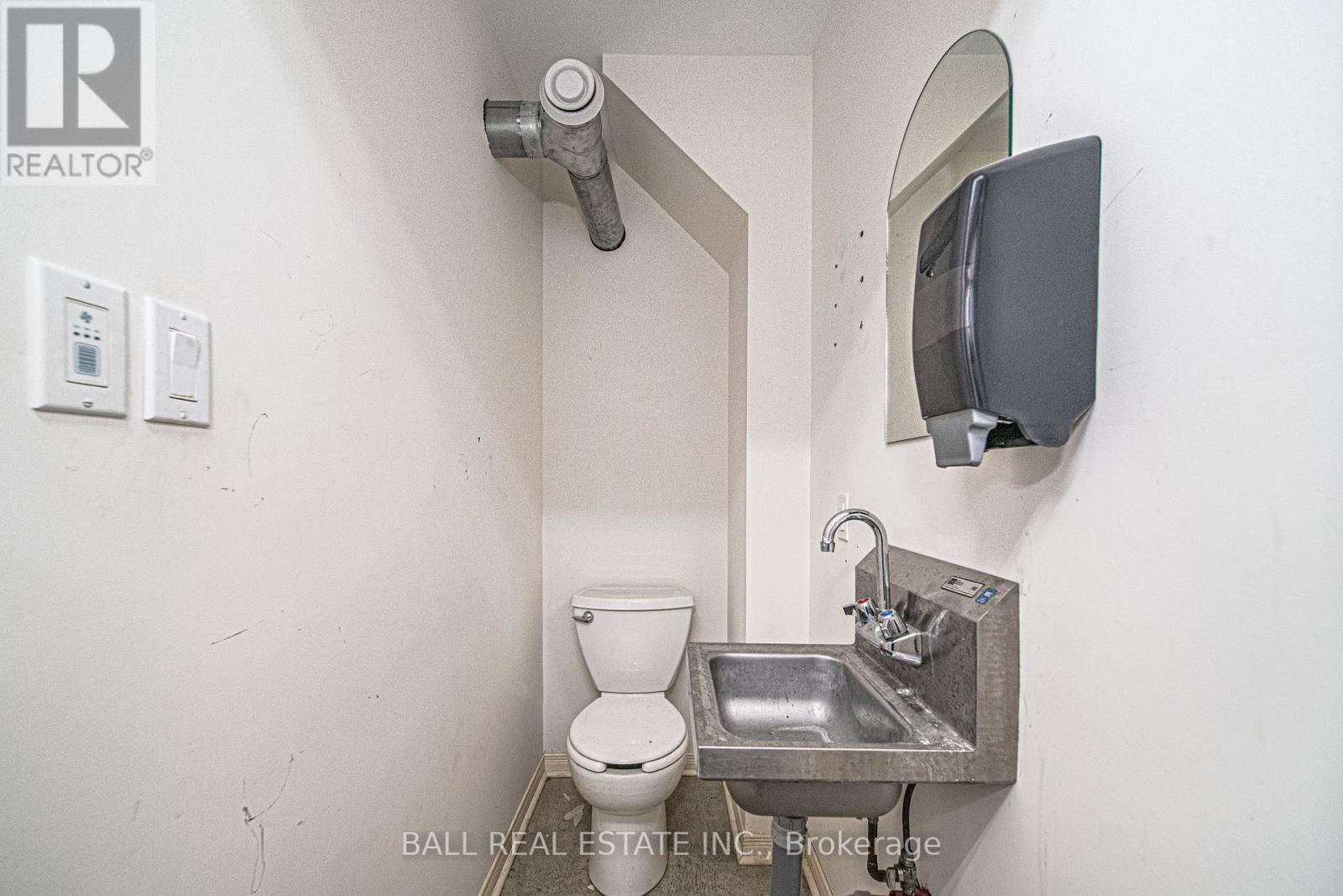 212 Highland Street, Dysart Et Al, Ontario  K0M 1S0 - Photo 25 - X12409755