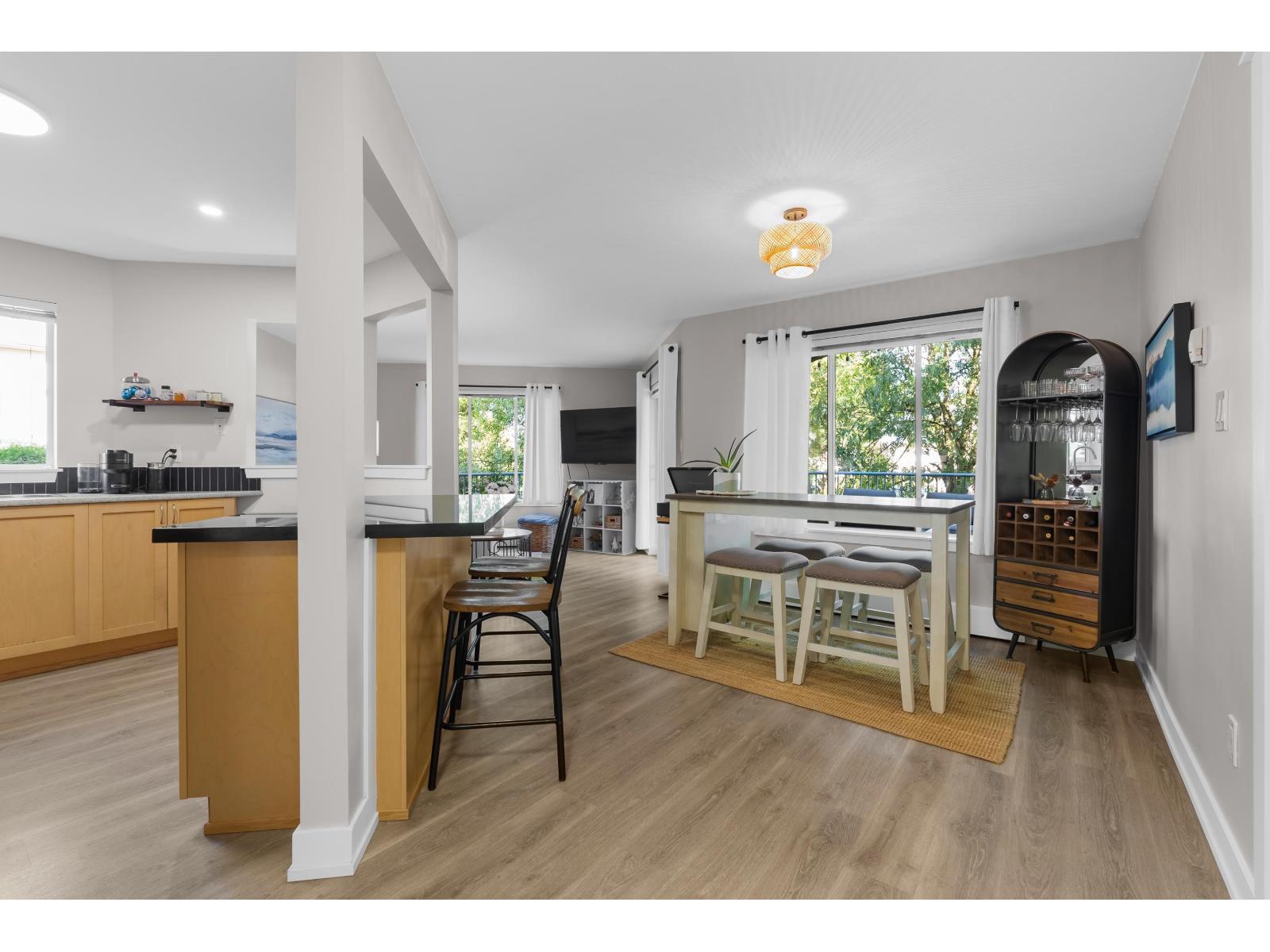 105 32725 GEORGE FERGUSON WAY, Abbotsford, British Columbia