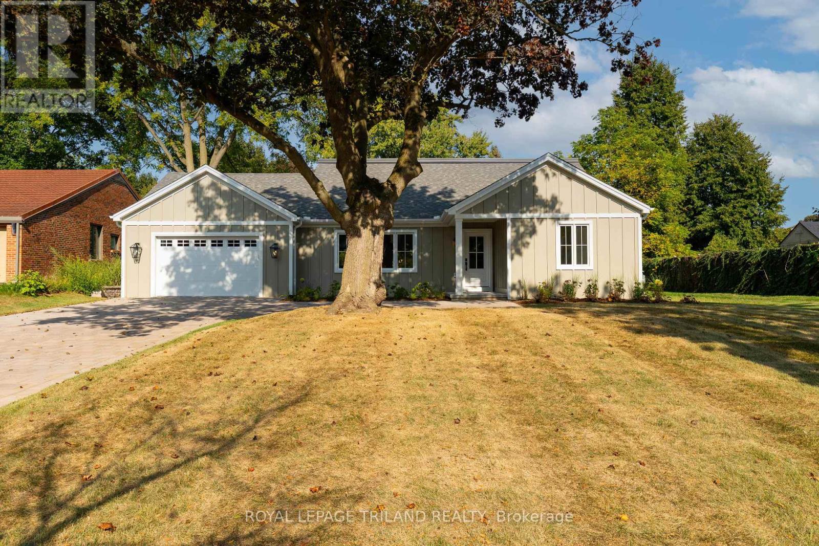 520 Canterbury Road, London North (North A), Ontario  N6H 4R7 - Photo 2 - X12409733