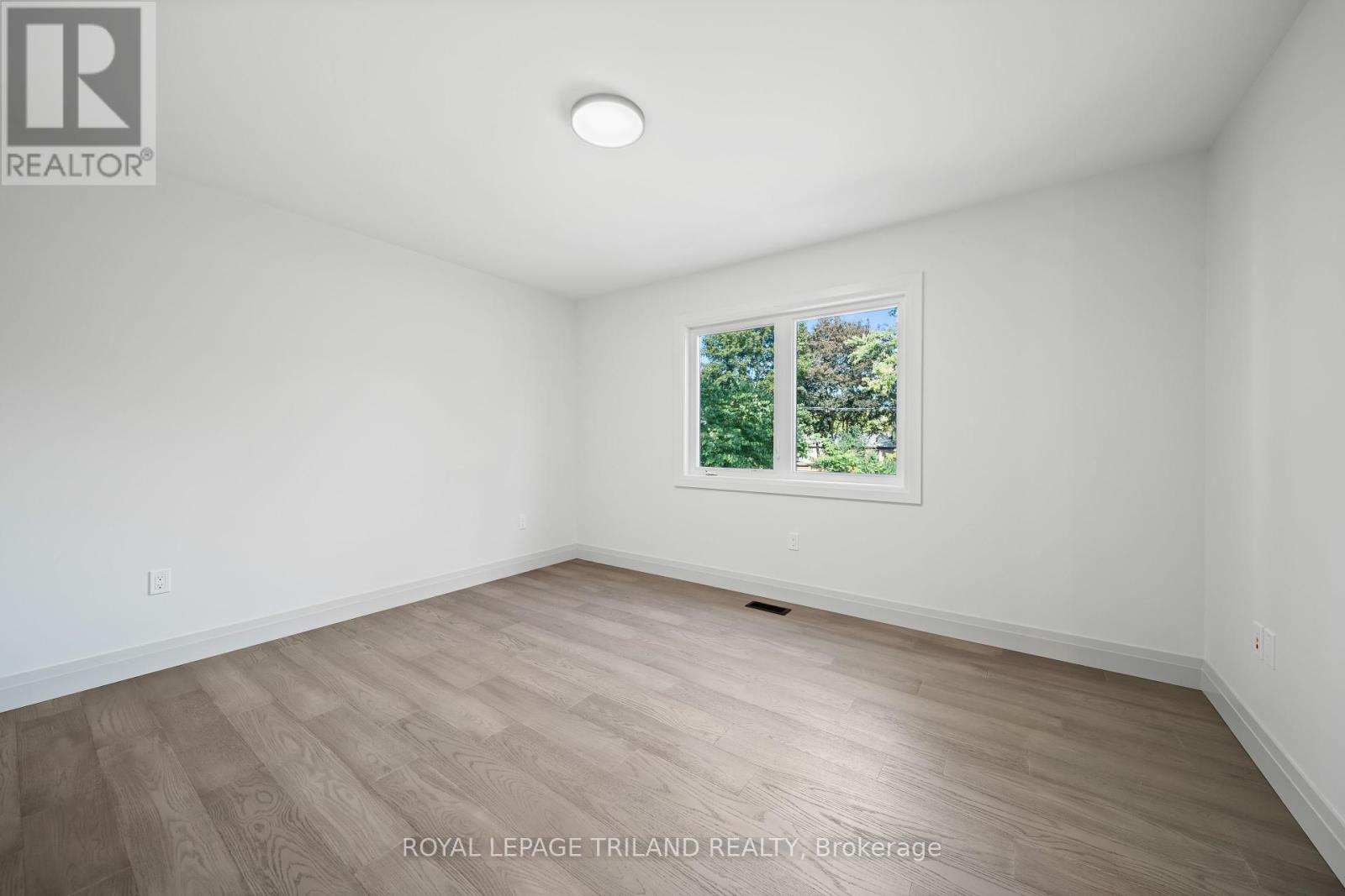 520 Canterbury Road, London North (North A), Ontario  N6H 4R7 - Photo 31 - X12409733