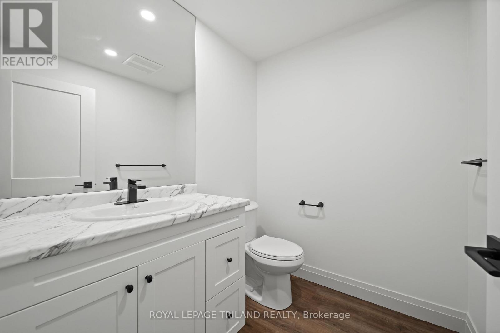 520 Canterbury Road, London North (North A), Ontario  N6H 4R7 - Photo 38 - X12409733