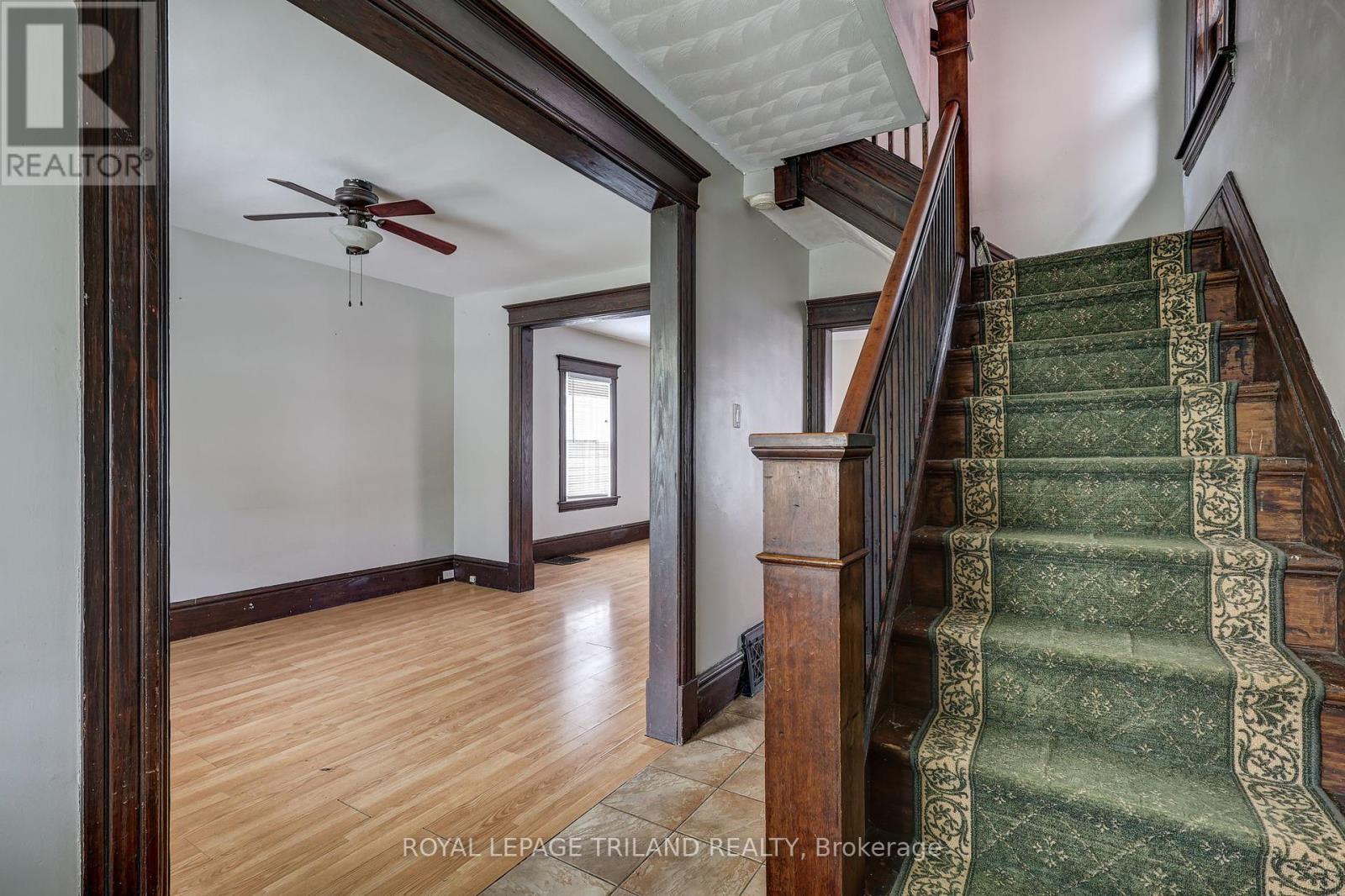 41 Chester Street, St. Thomas, Ontario  N5R 1V1 - Photo 11 - X12409760