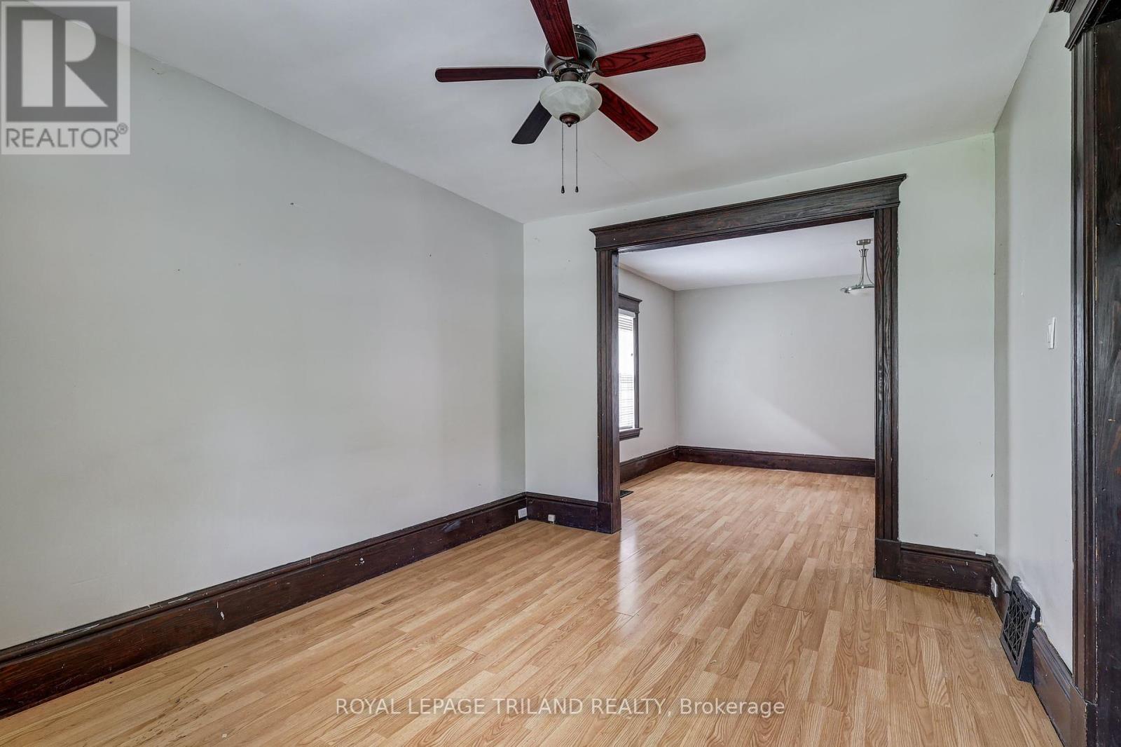 41 Chester Street, St. Thomas, Ontario  N5R 1V1 - Photo 13 - X12409760