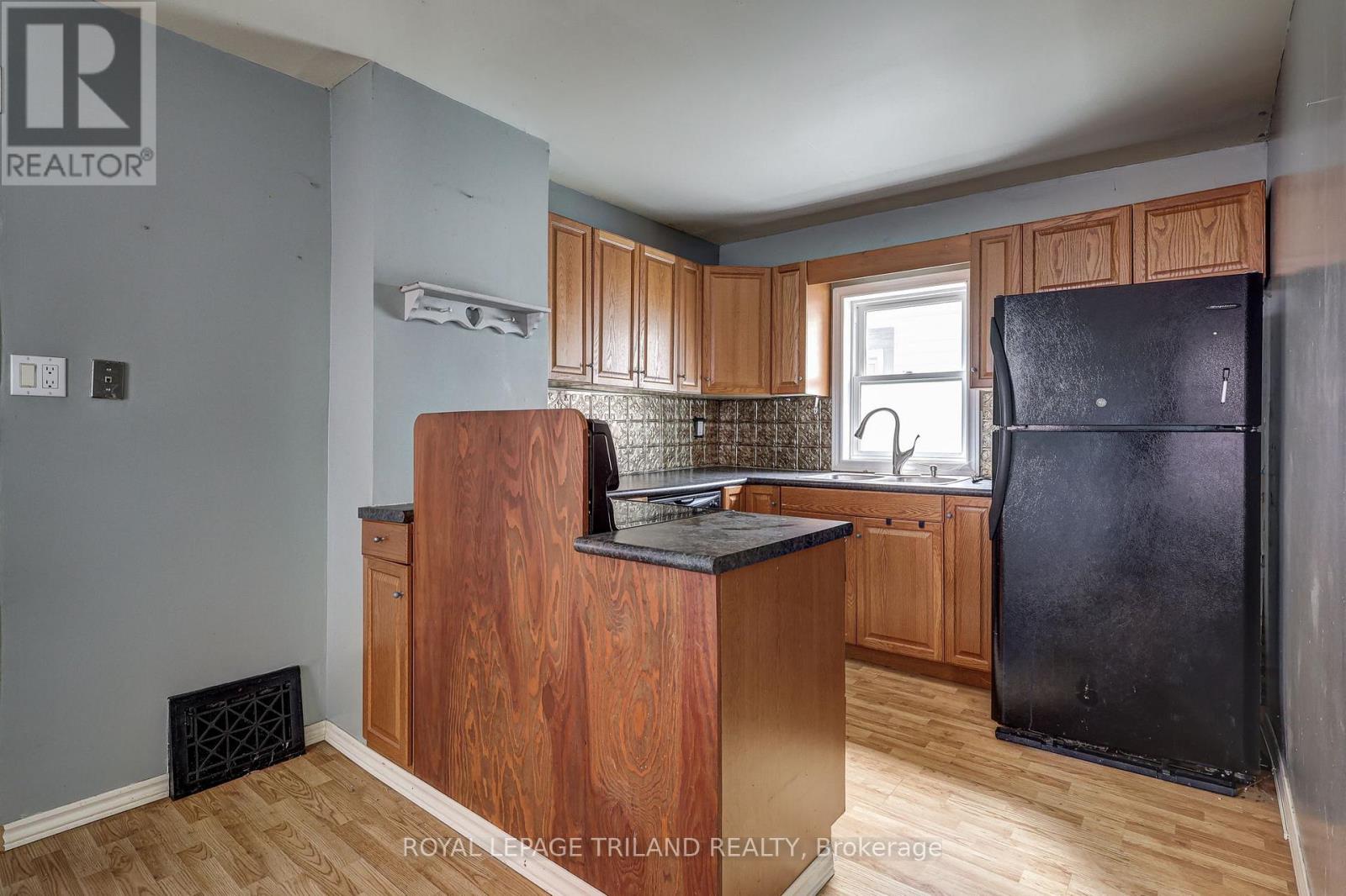 41 Chester Street, St. Thomas, Ontario  N5R 1V1 - Photo 23 - X12409760