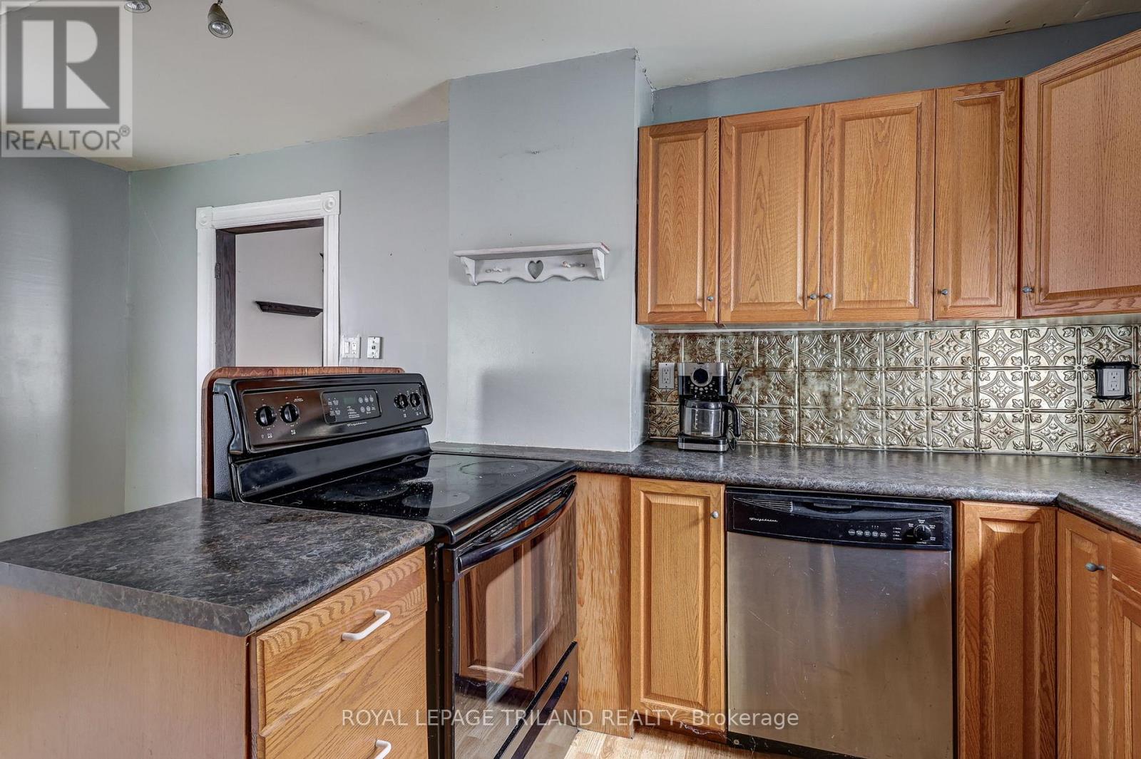 41 Chester Street, St. Thomas, Ontario  N5R 1V1 - Photo 26 - X12409760