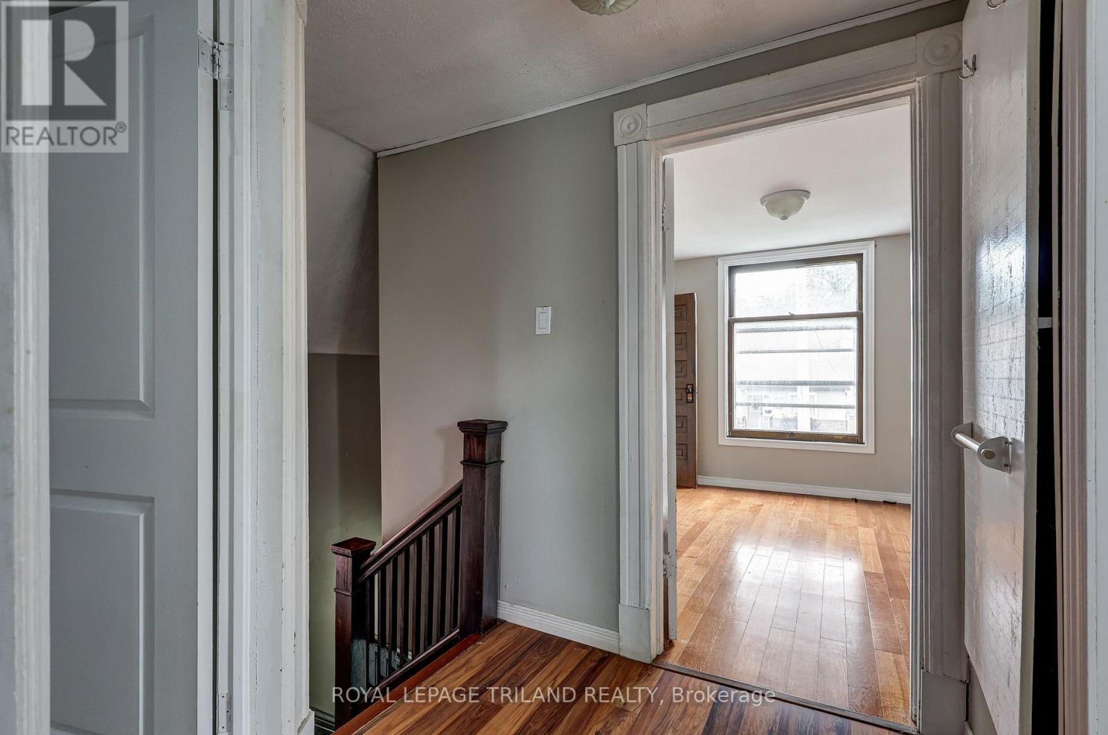 41 Chester Street, St. Thomas, Ontario  N5R 1V1 - Photo 27 - X12409760